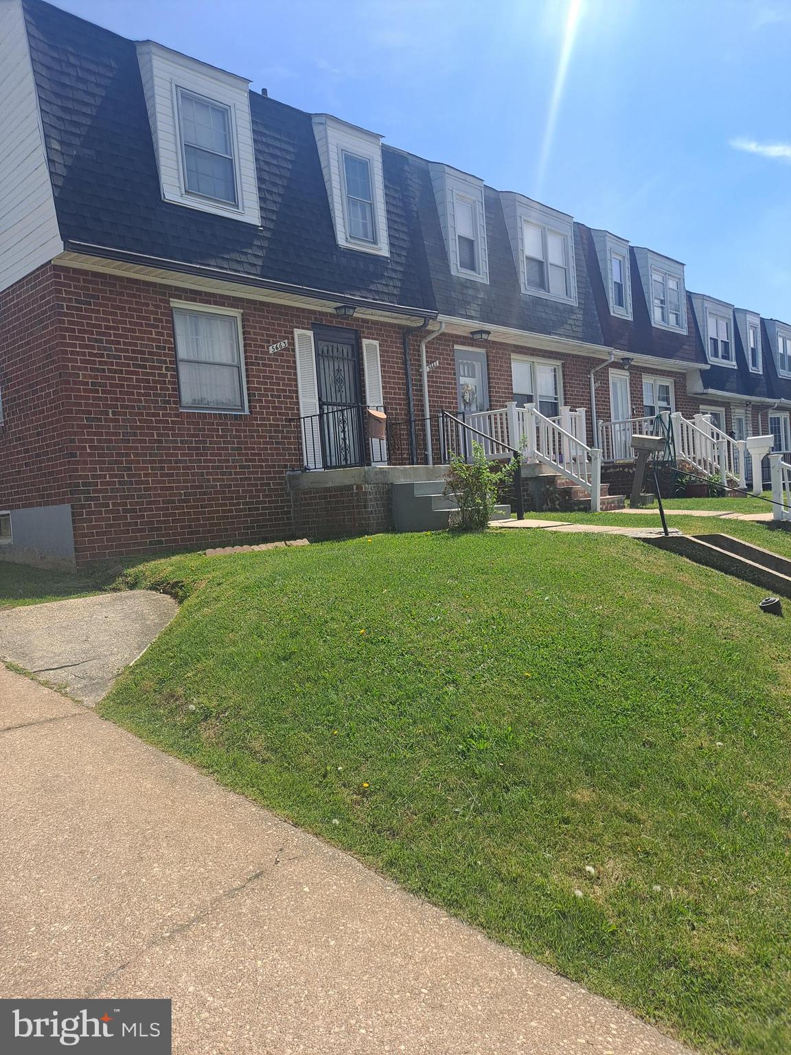 HOLLAND HILL - Residential