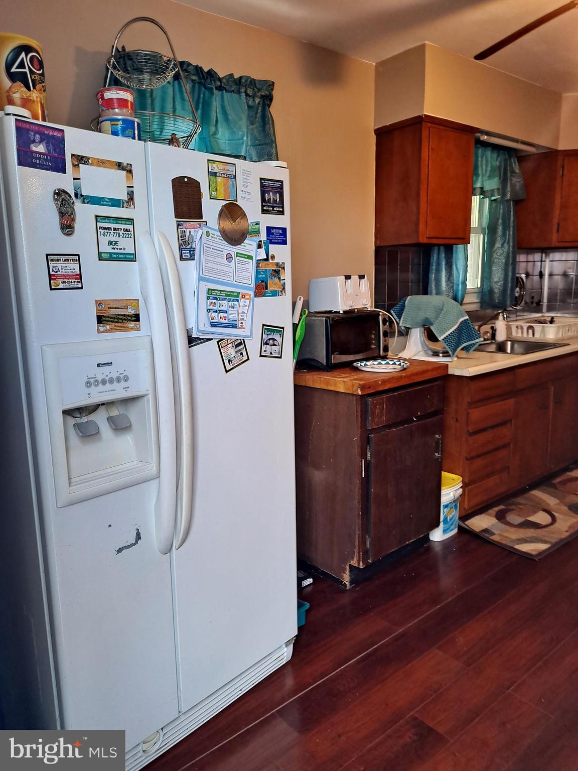 HOLLAND HILL - Residential