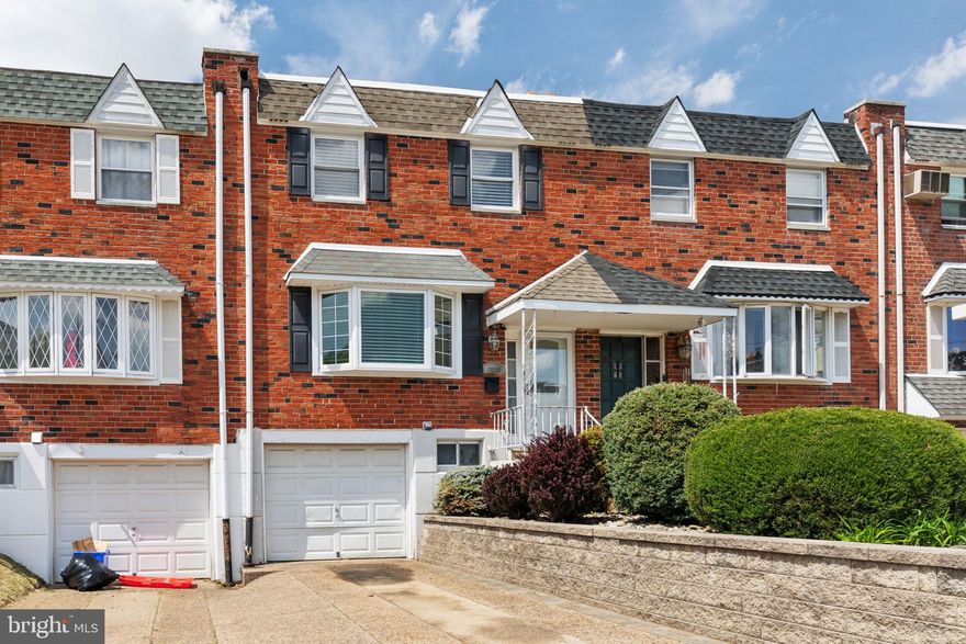 Welcome to this well-maintained 3-bedroom, 1.5-bathroom home in the desirable Parkwood neighborhood. This property features a spacious and bright living area, a beautifully updated kitchen and bathrooms, and a finished walk-out basement that leads to a fenced backyard, perfect for outdoor enjoyment. A large Trex deck off the dining room provides additional space for entertaining. The home also offers driveway parking and an attached garage for added convenience and storage. Ideally located near parks, schools, shopping, and major roadways, this move-in-ready home is a must-see! Schedule your private showing today!