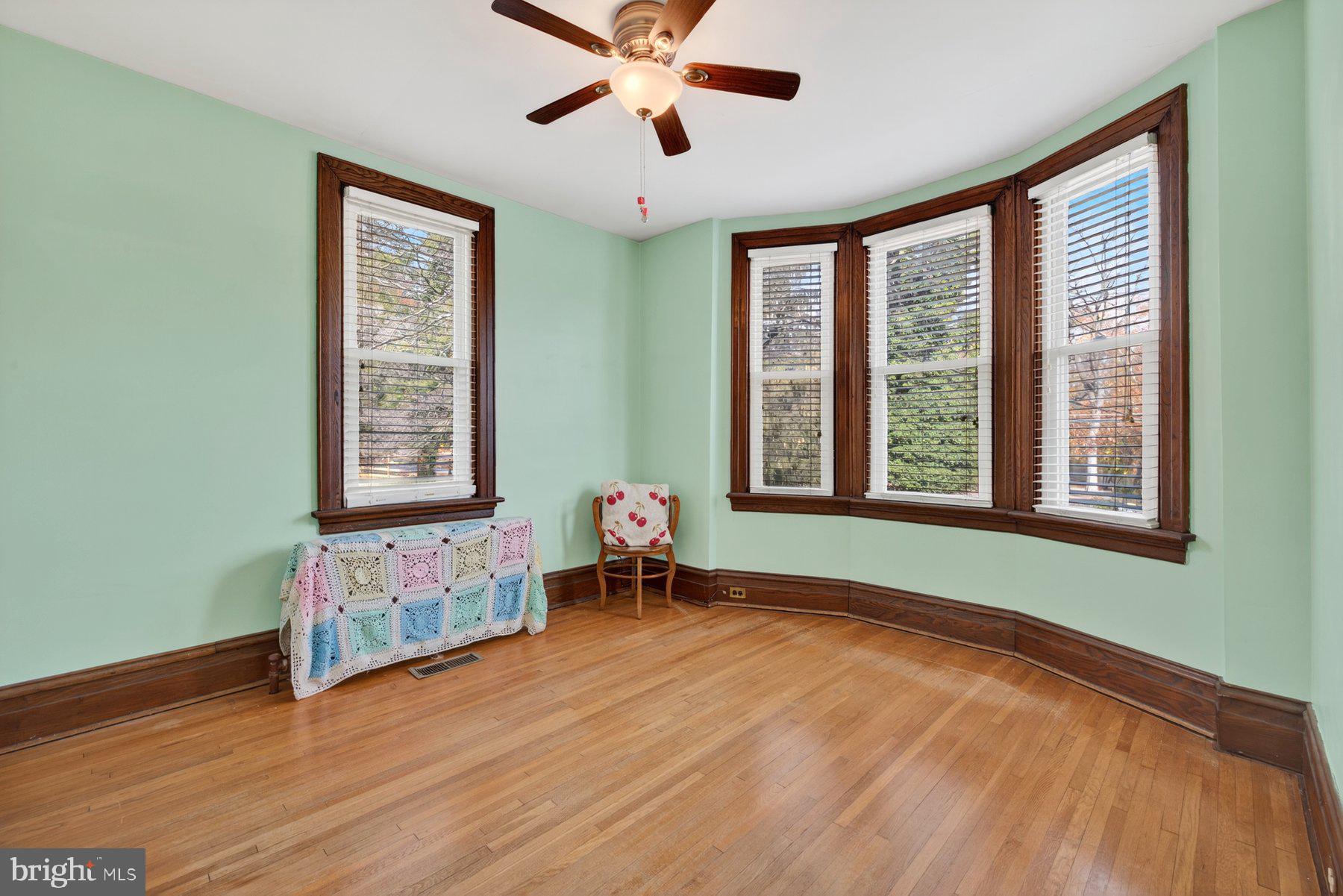 HAGERSTOWN - Residential