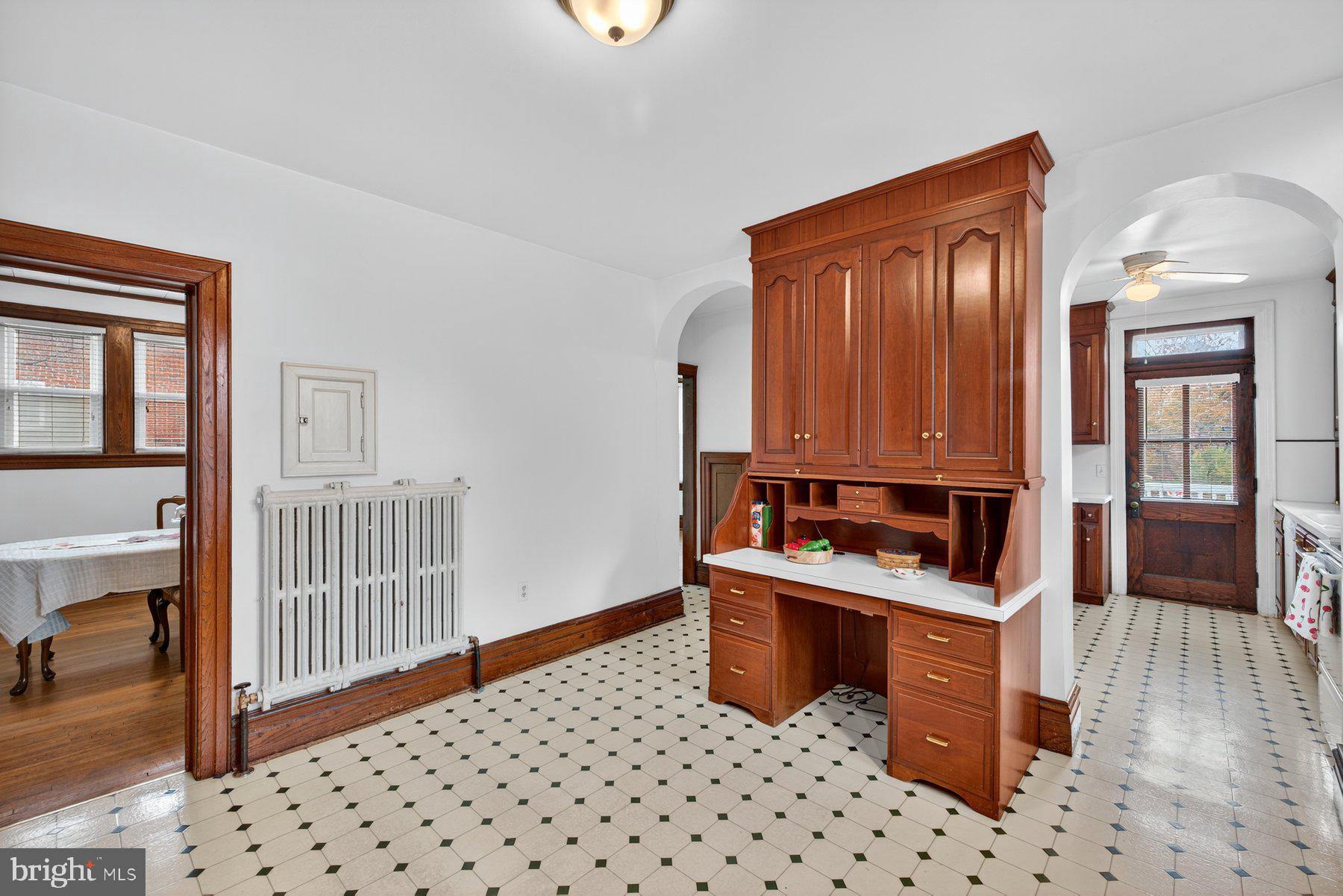 HAGERSTOWN - Residential