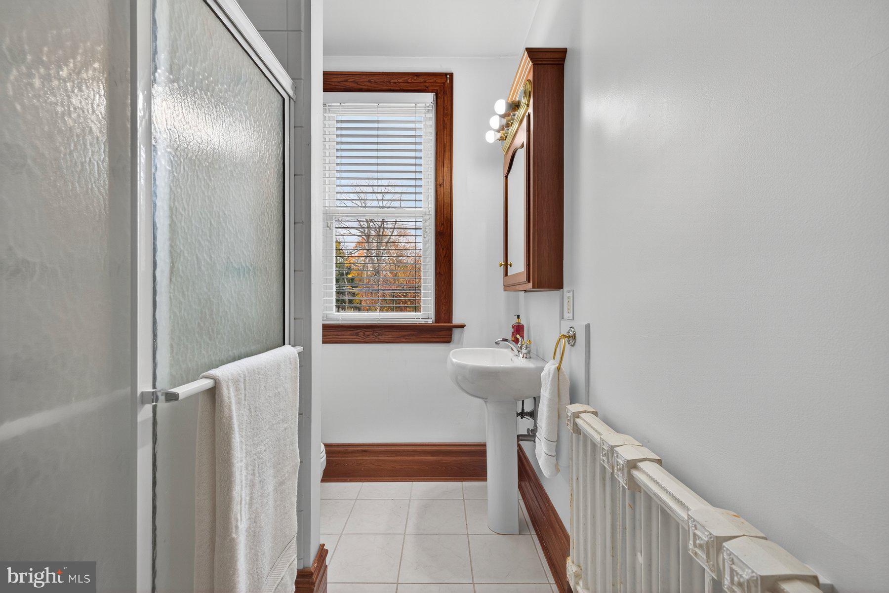 HAGERSTOWN - Residential