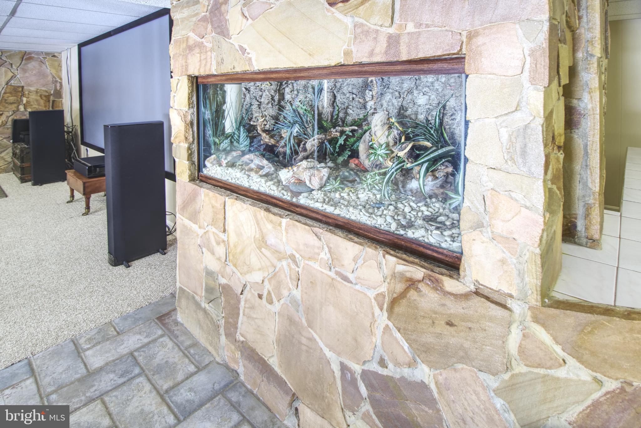 MOUNTAIN VISTA - Residential