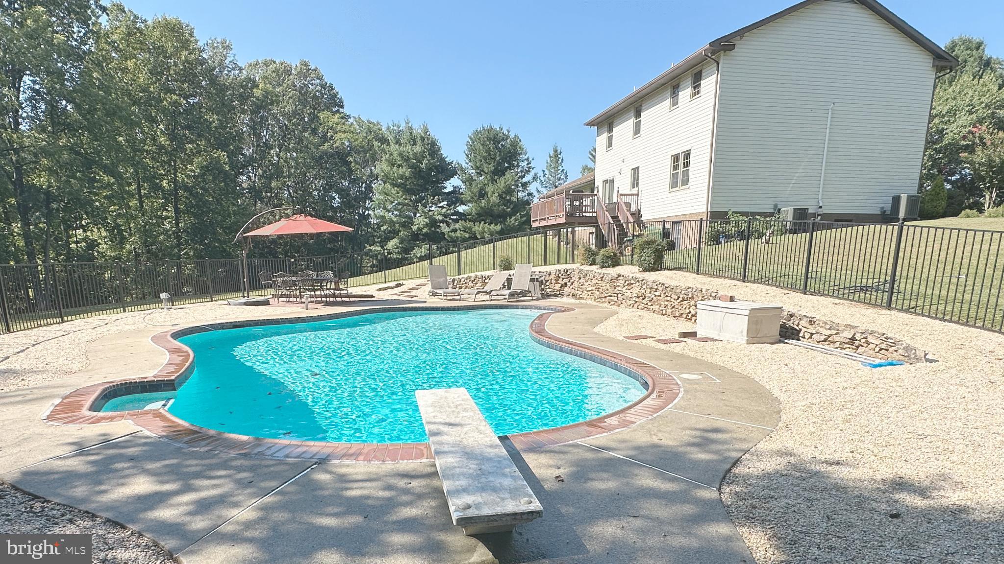 MOUNTAIN VISTA - Residential