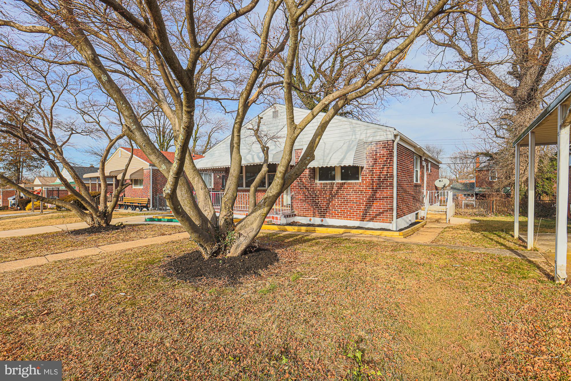 5512 CADILLAC AVENUE