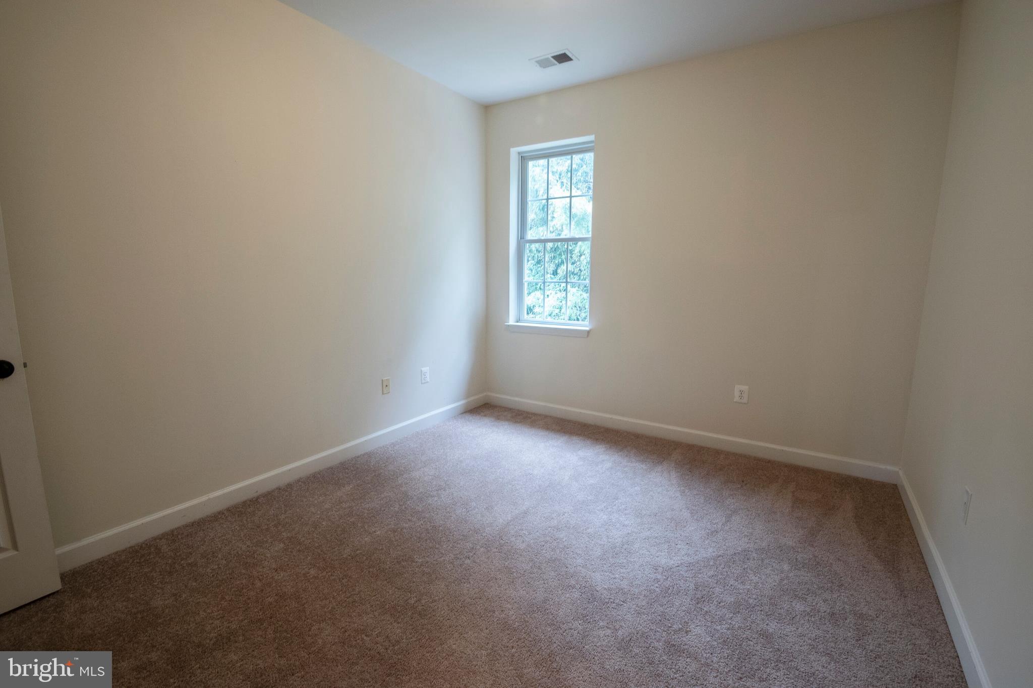 TRIANGLE HIGHLANDS CONDO - Residential