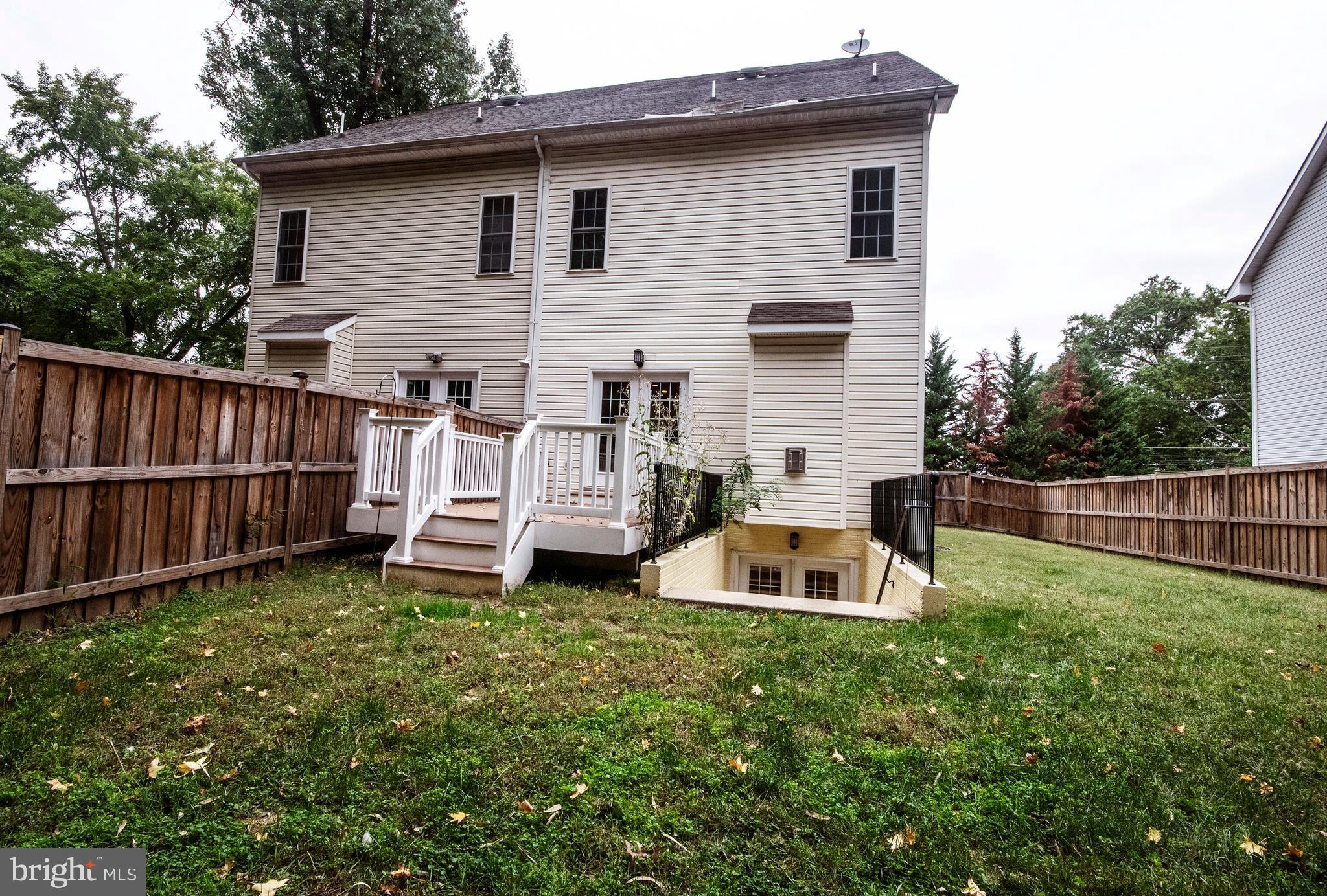 TRIANGLE HIGHLANDS CONDO - Residential