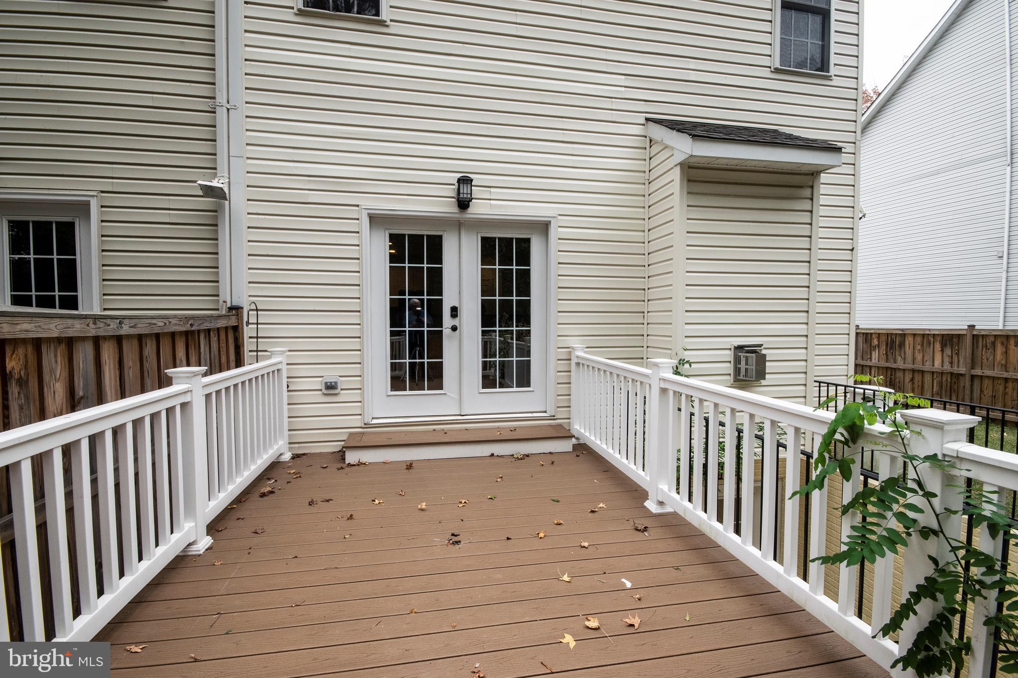 TRIANGLE HIGHLANDS CONDO - Residential