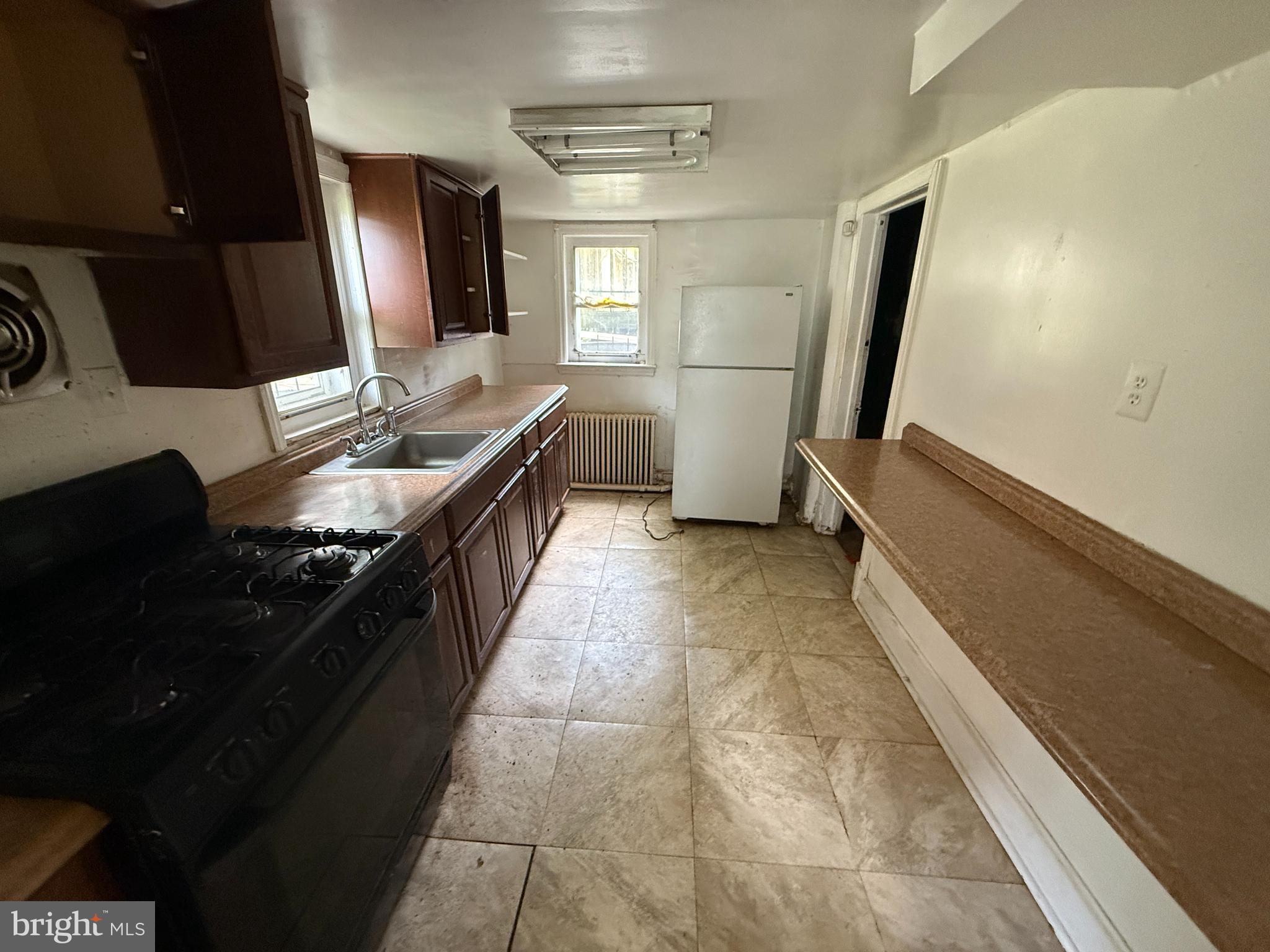 WES THILLS - Residential