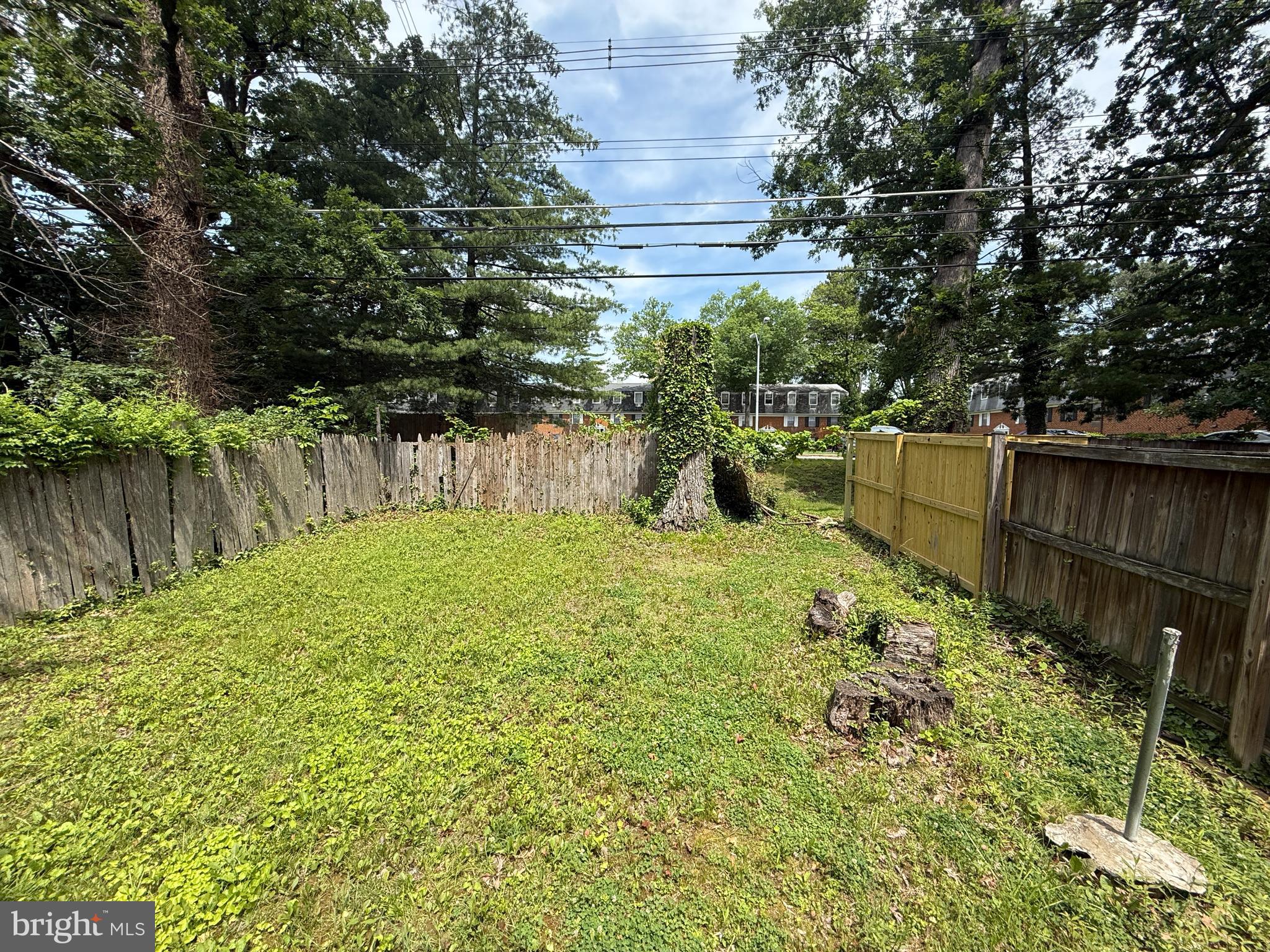 WES THILLS - Residential