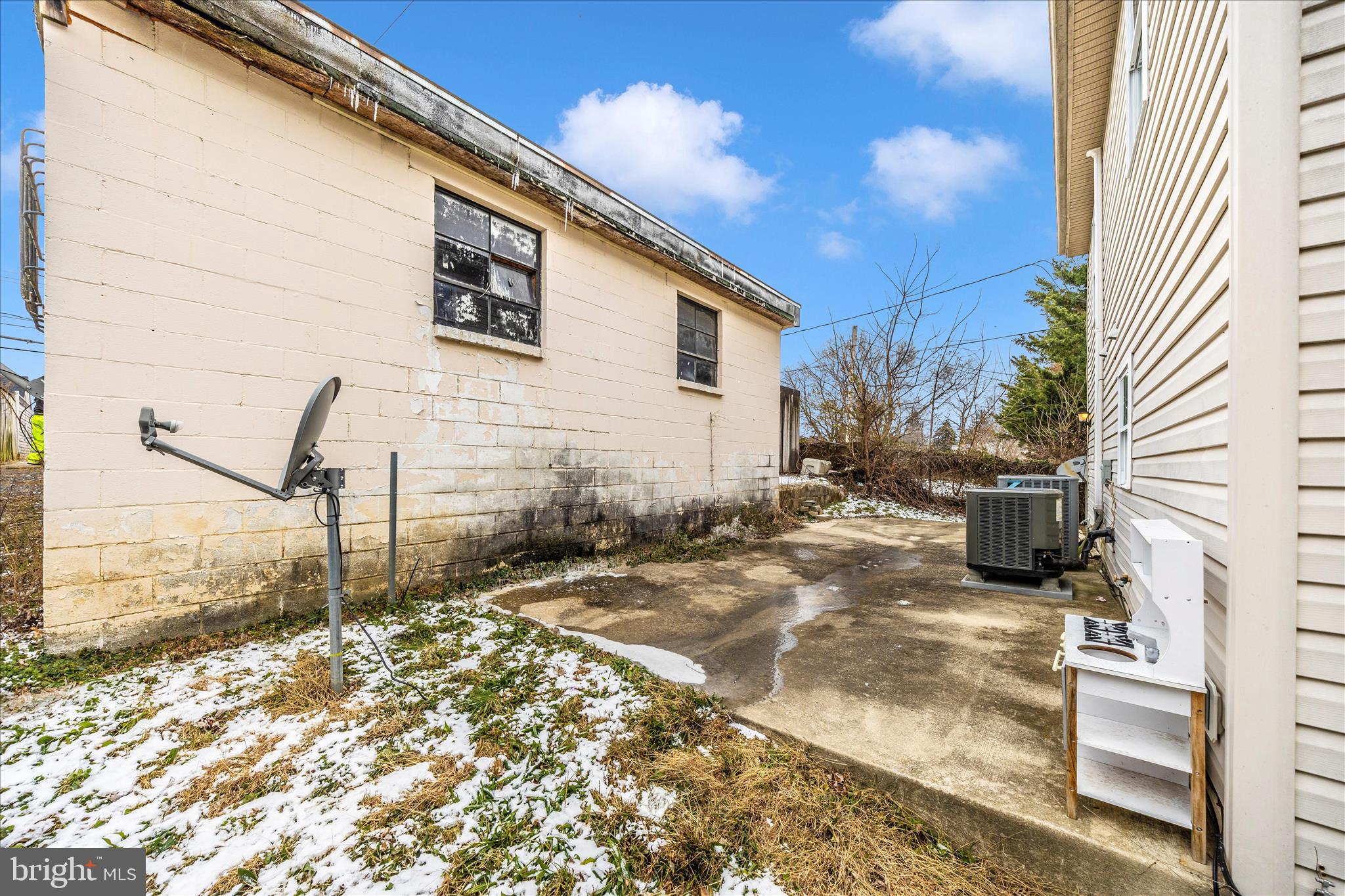 NONE AVAILABLE - Residential Lease