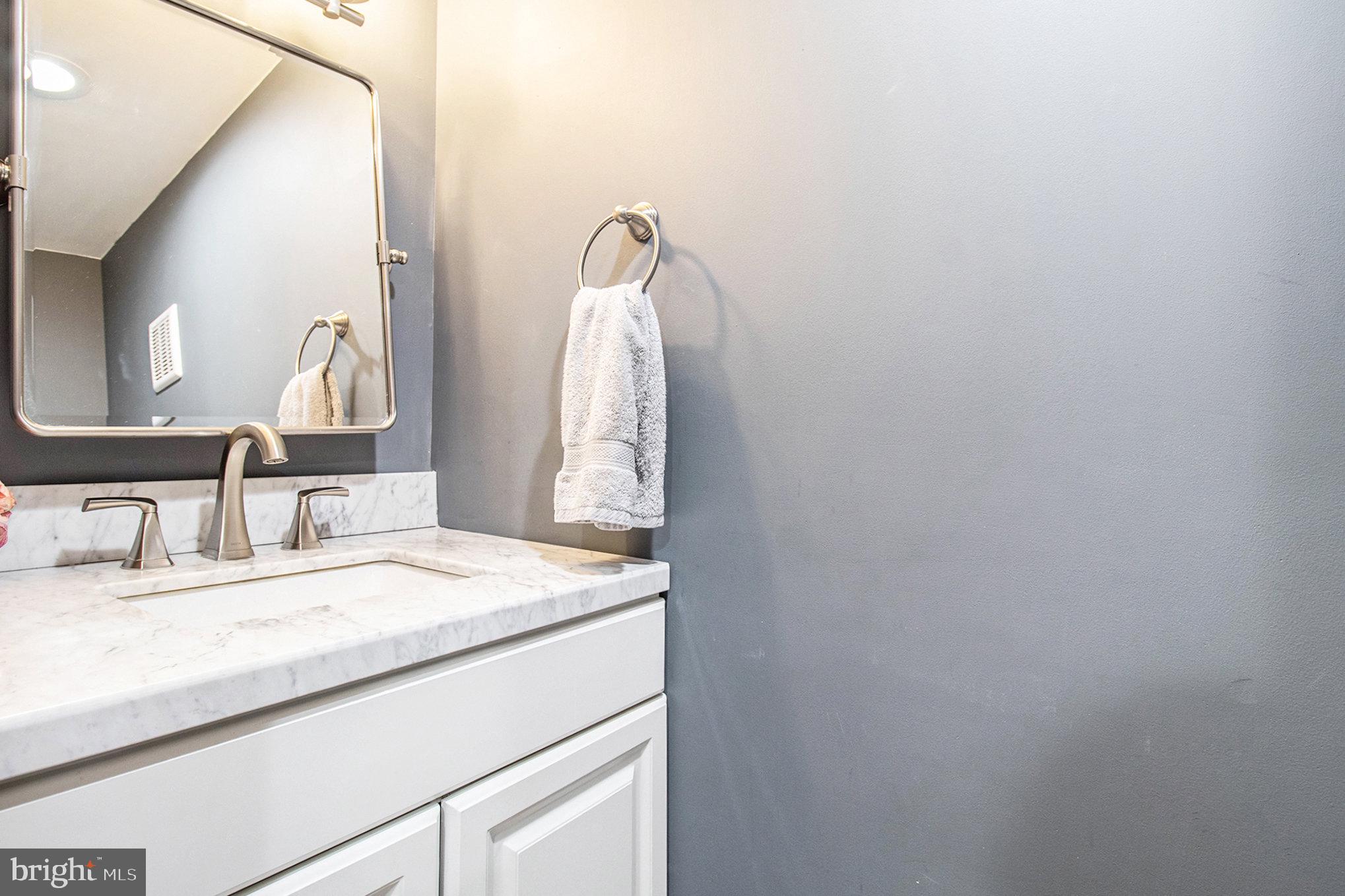 MERION HILL - Residential