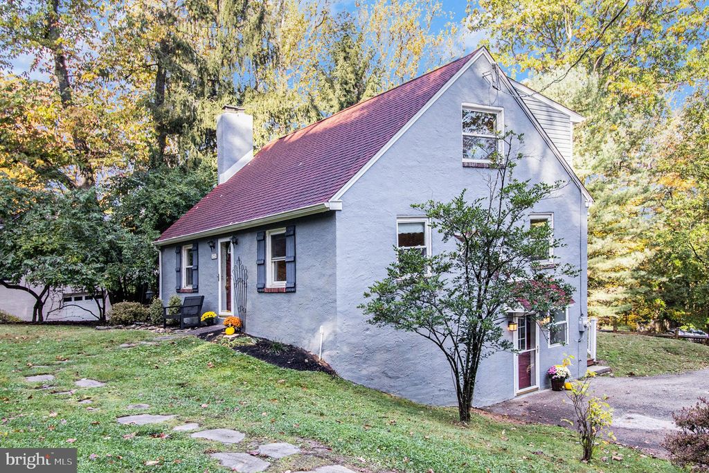 Photo of 424 Weadley Road, KING OF PRUSSIA, PA 19406 (MLS # PAMC2159592)