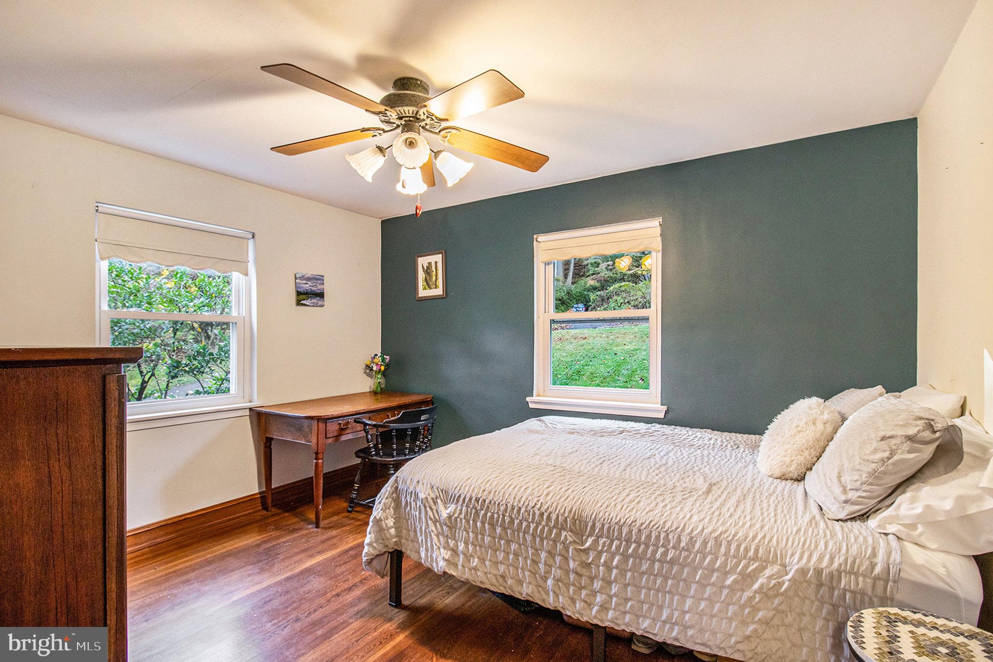 MERION HILL - Residential