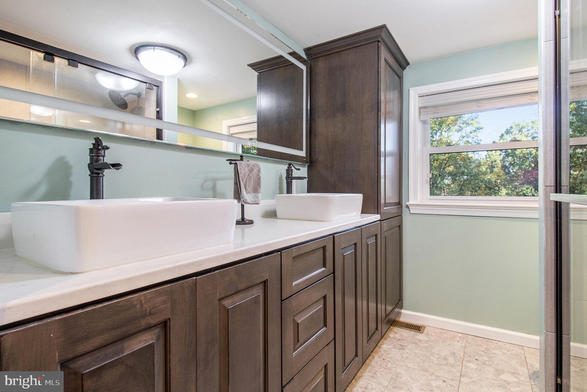 MERION HILL - Residential