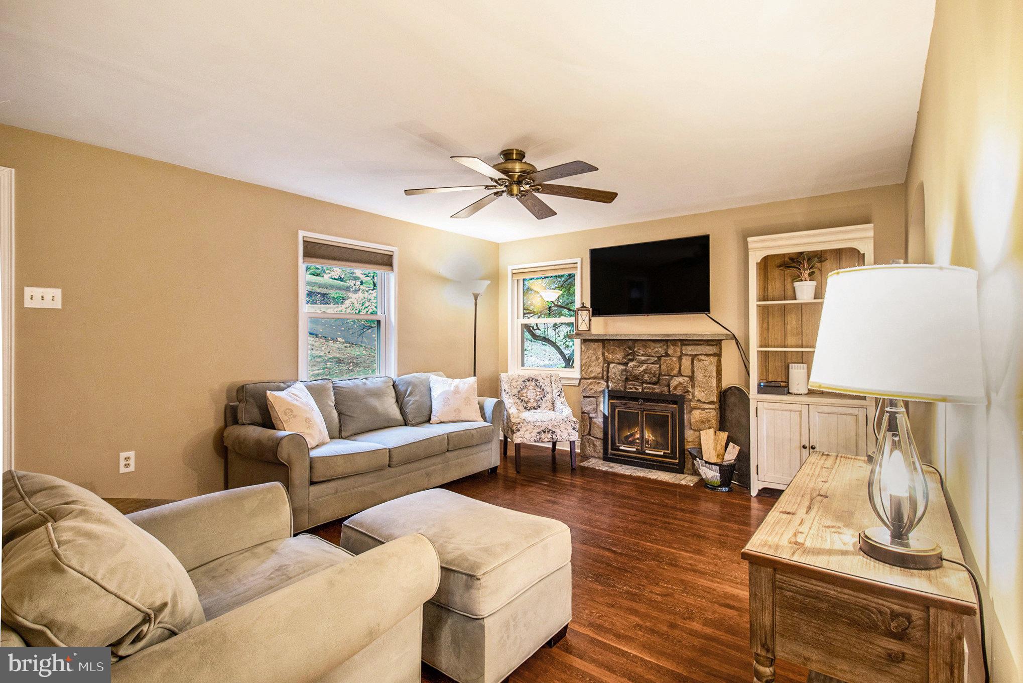 MERION HILL - Residential