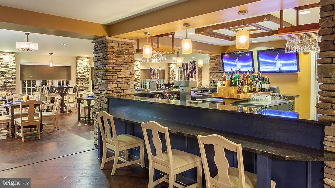 SHENANDOAH CROSSING - Land