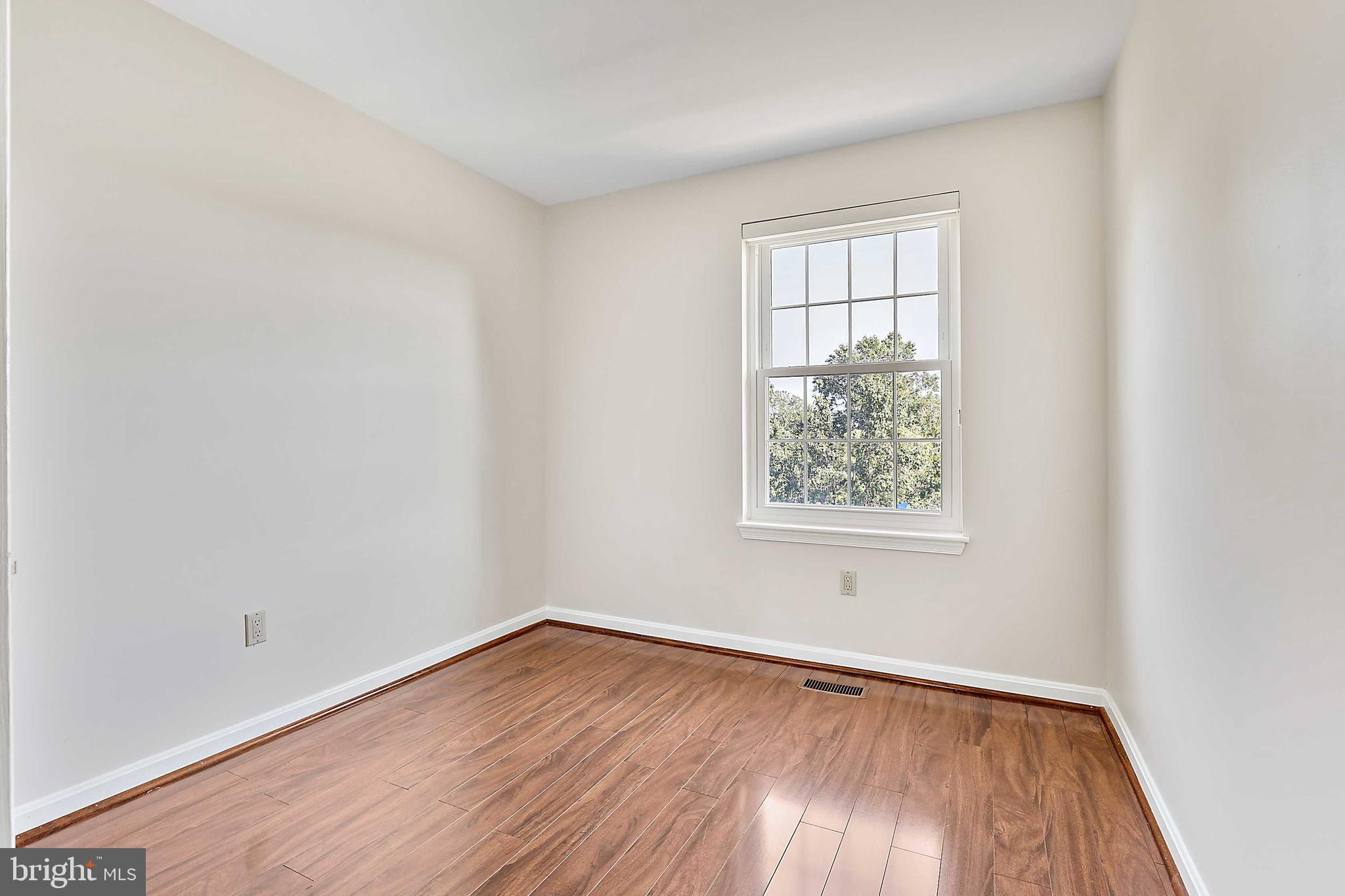 LOVETON FARMS - Residential Lease