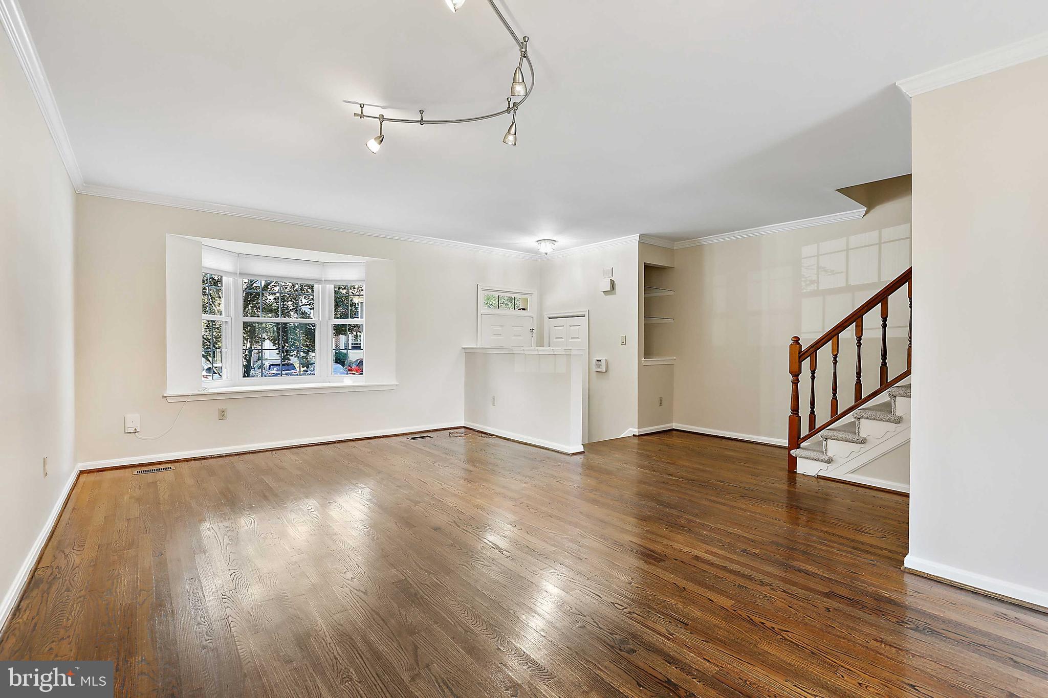 LOVETON FARMS - Residential Lease