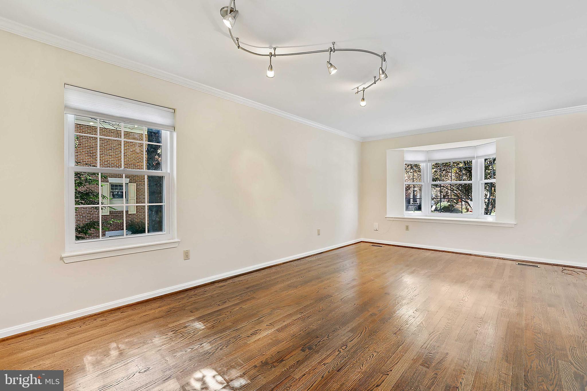 LOVETON FARMS - Residential Lease