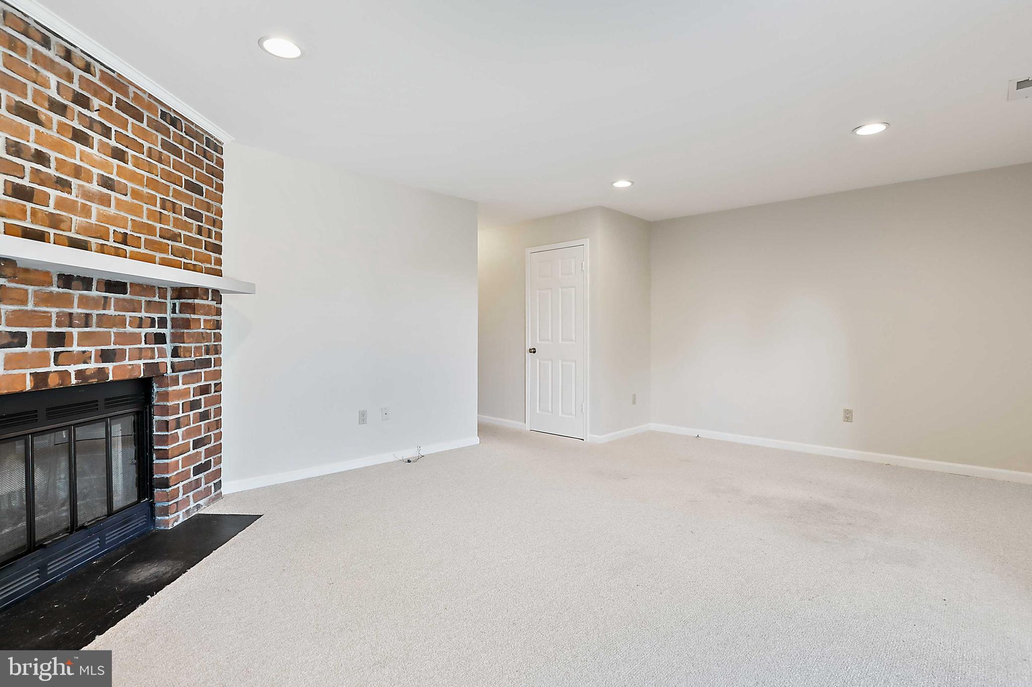 LOVETON FARMS - Residential Lease