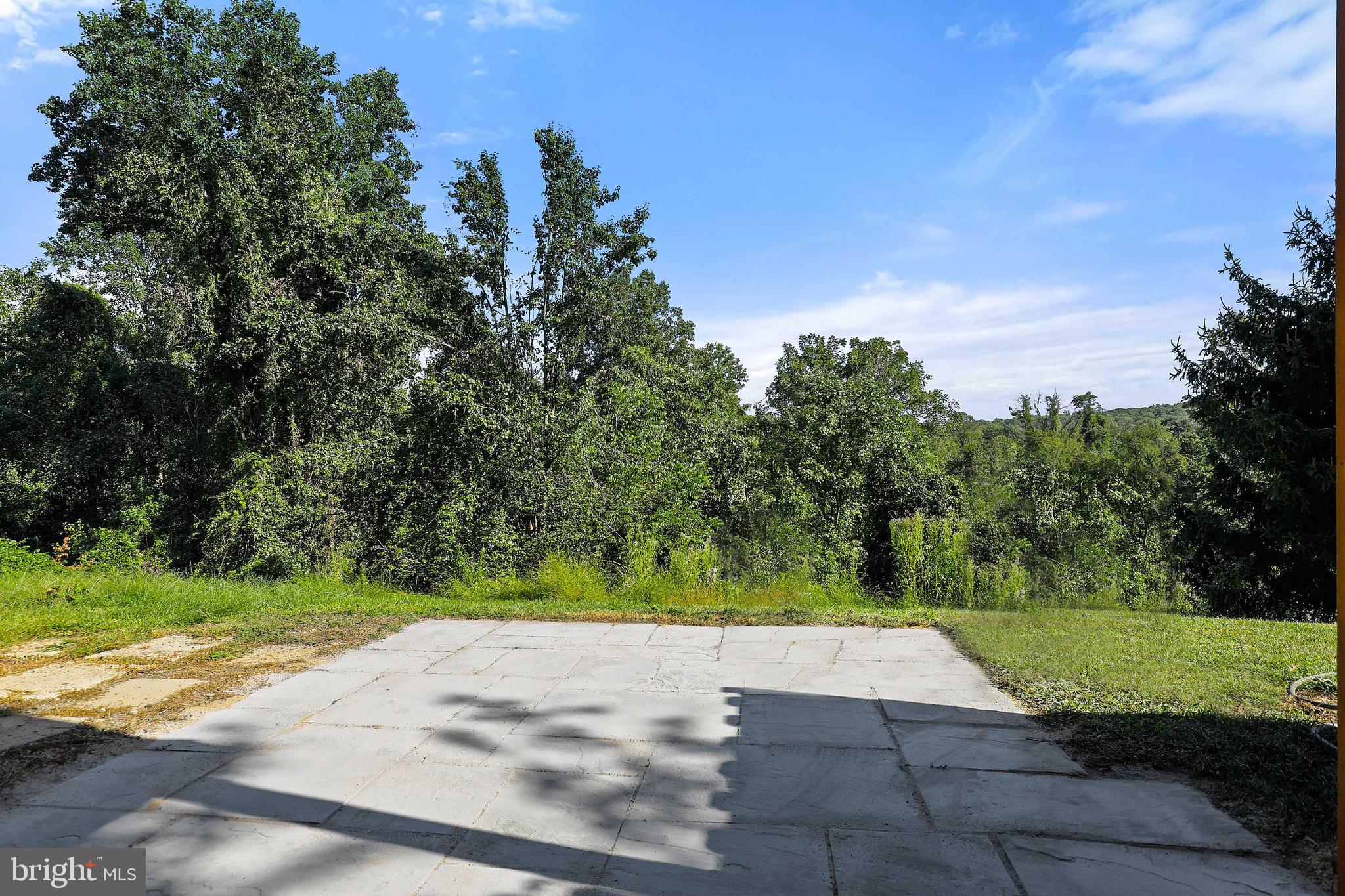 LOVETON FARMS - Residential Lease