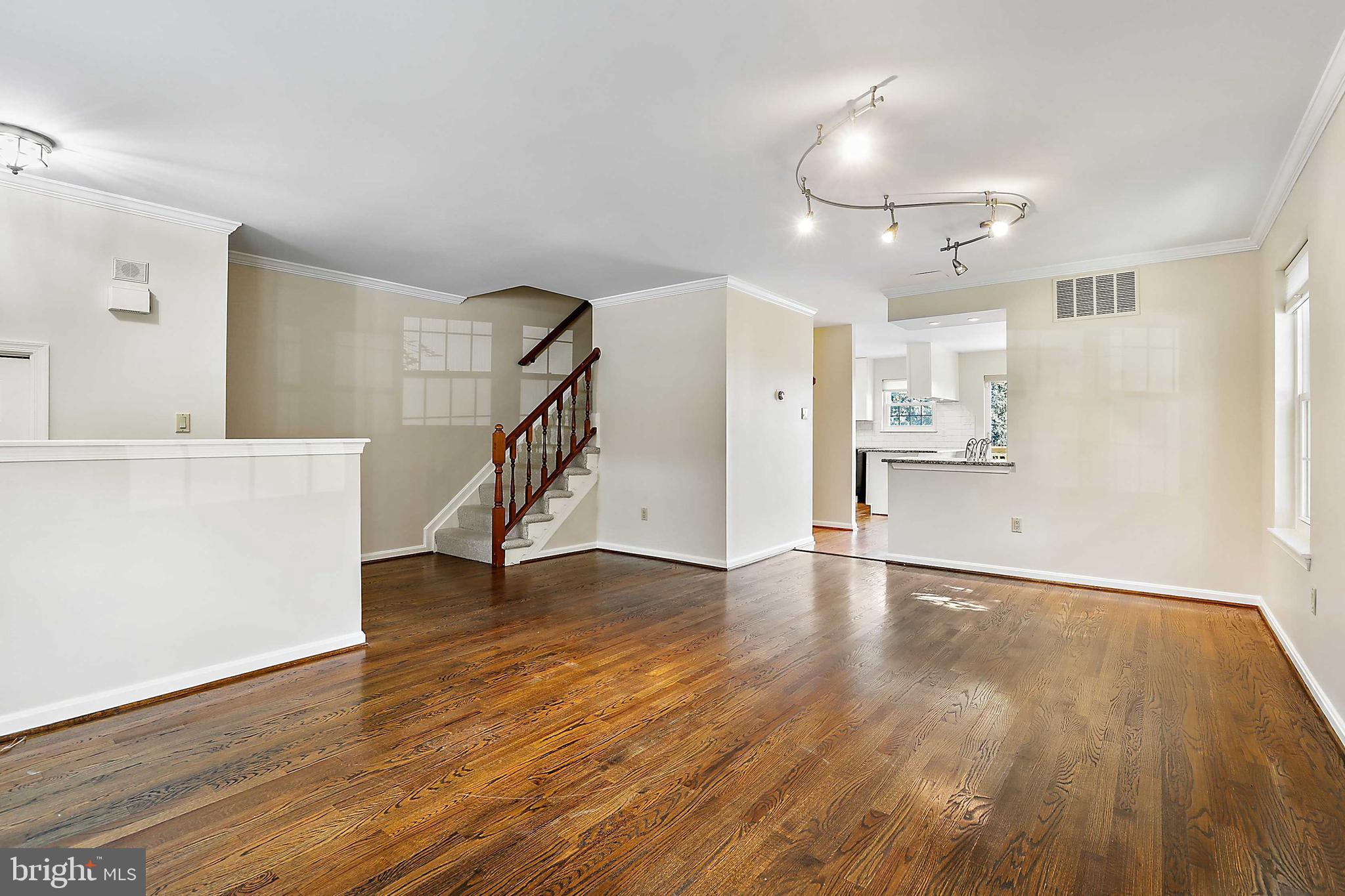 LOVETON FARMS - Residential Lease