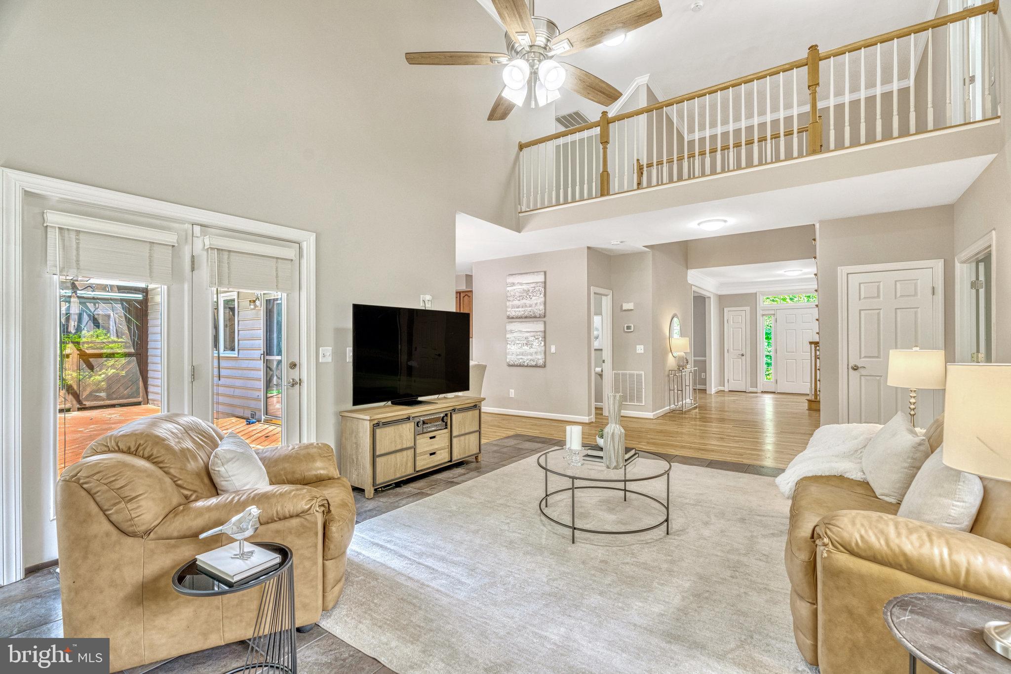 SOUTH RIDING - Residential