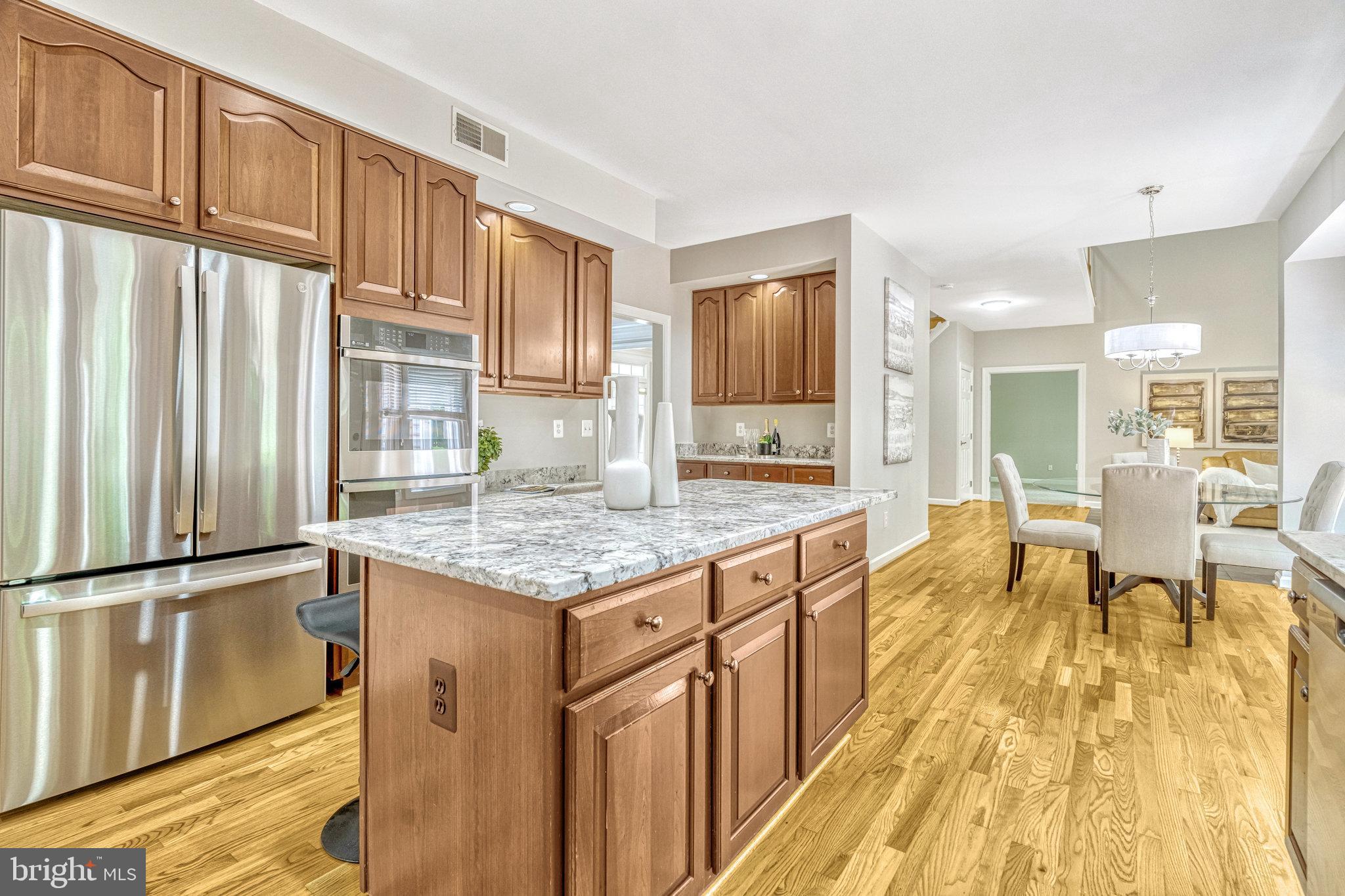 SOUTH RIDING - Residential