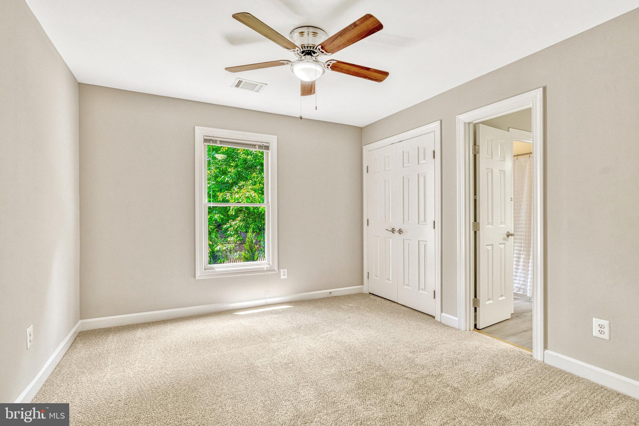 SOUTH RIDING - Residential