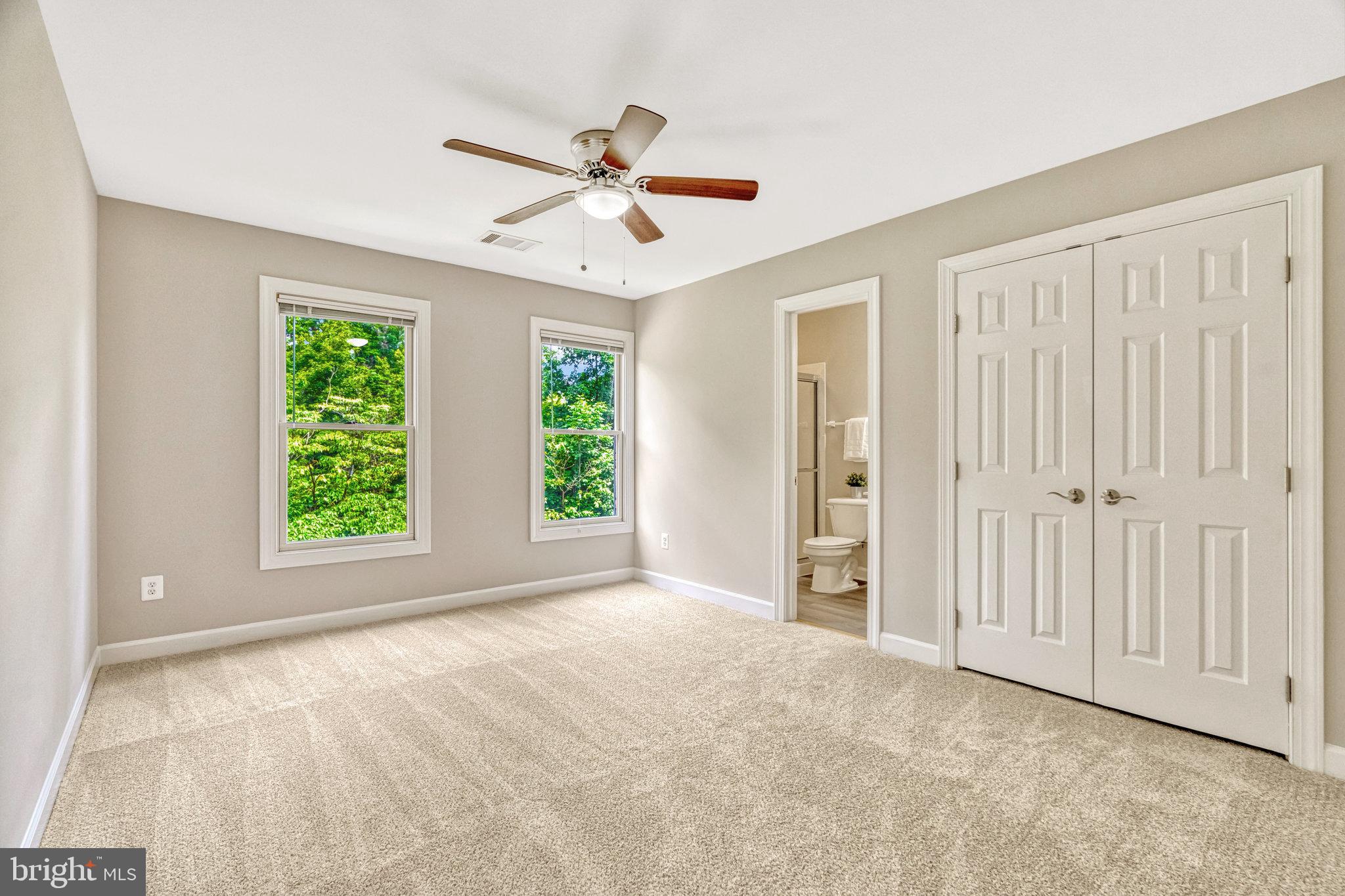 SOUTH RIDING - Residential