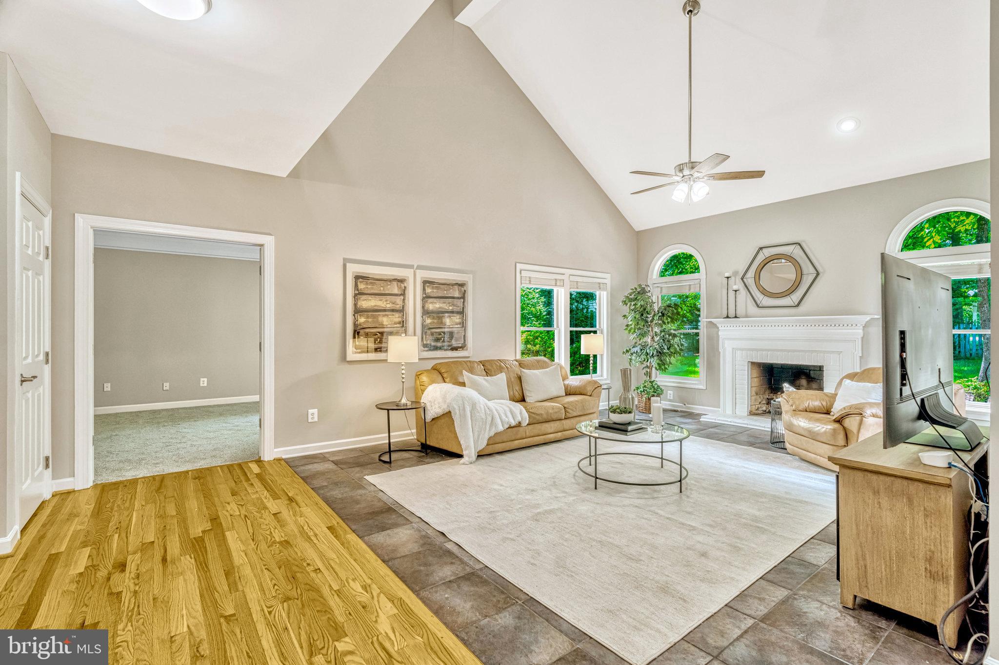 SOUTH RIDING - Residential