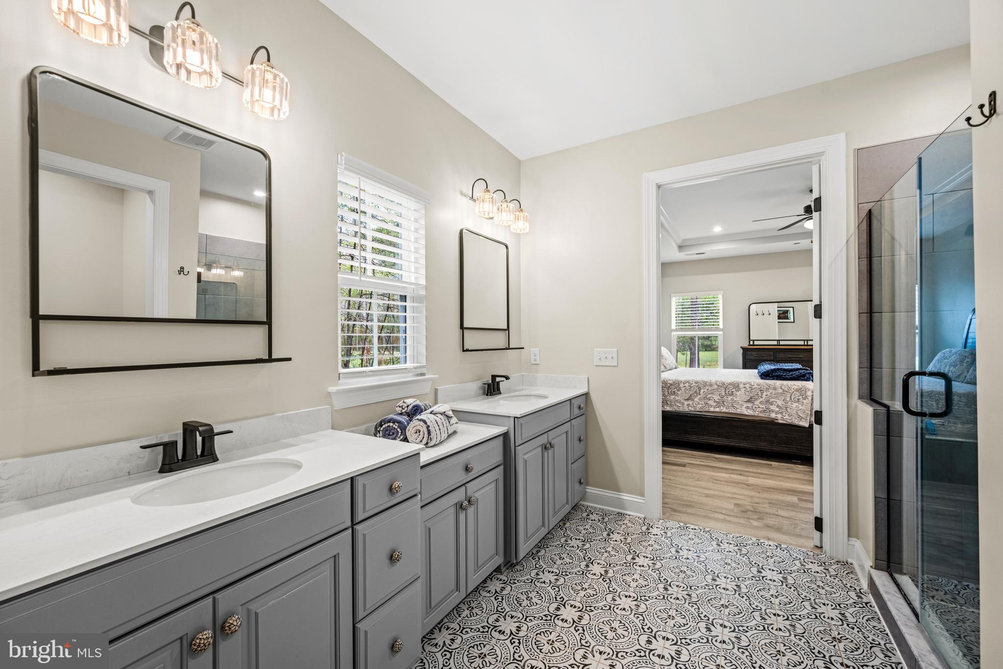 GLEN RIDDLE - Residential