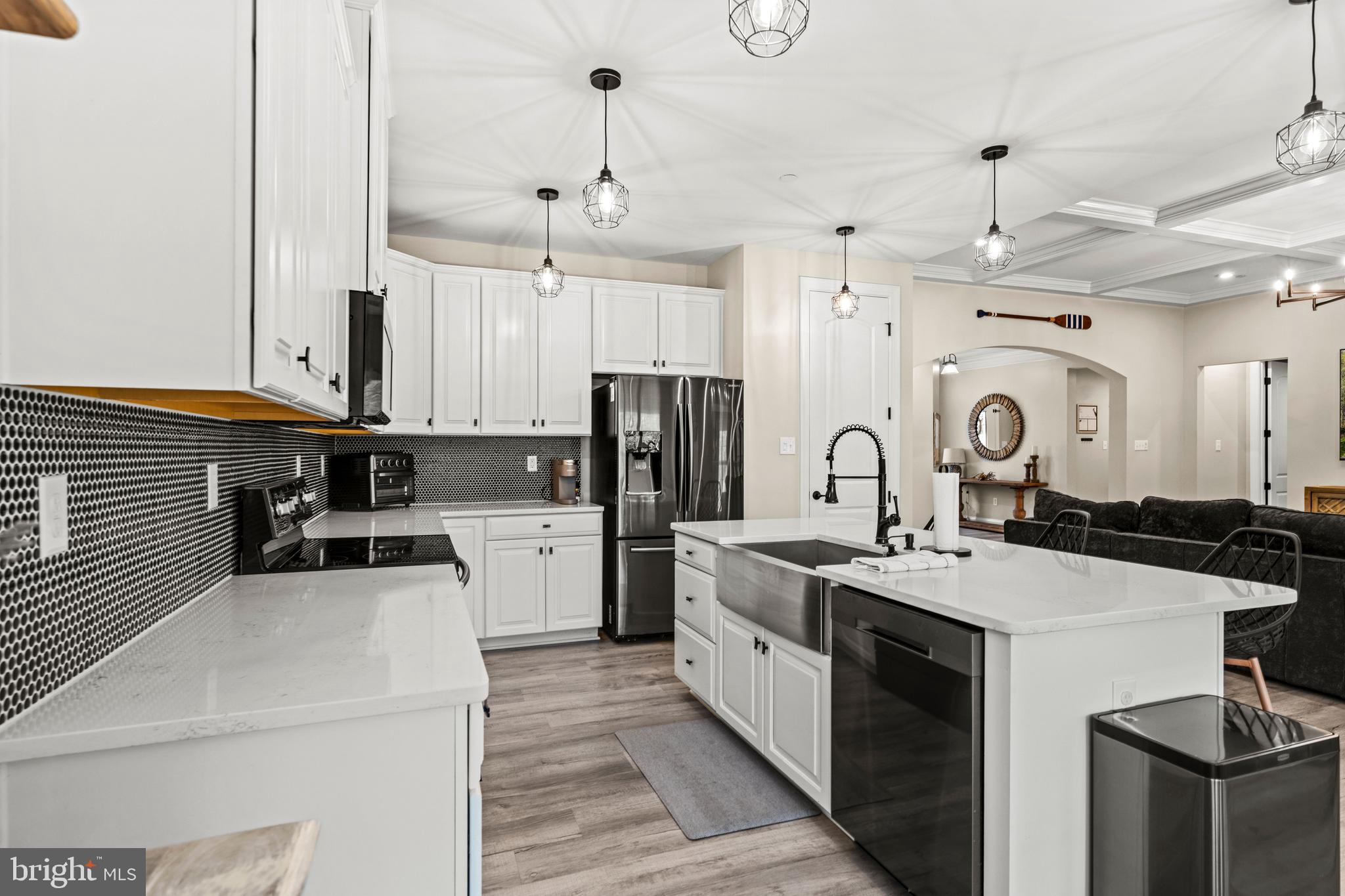 11759 MAID AT ARMS LANE