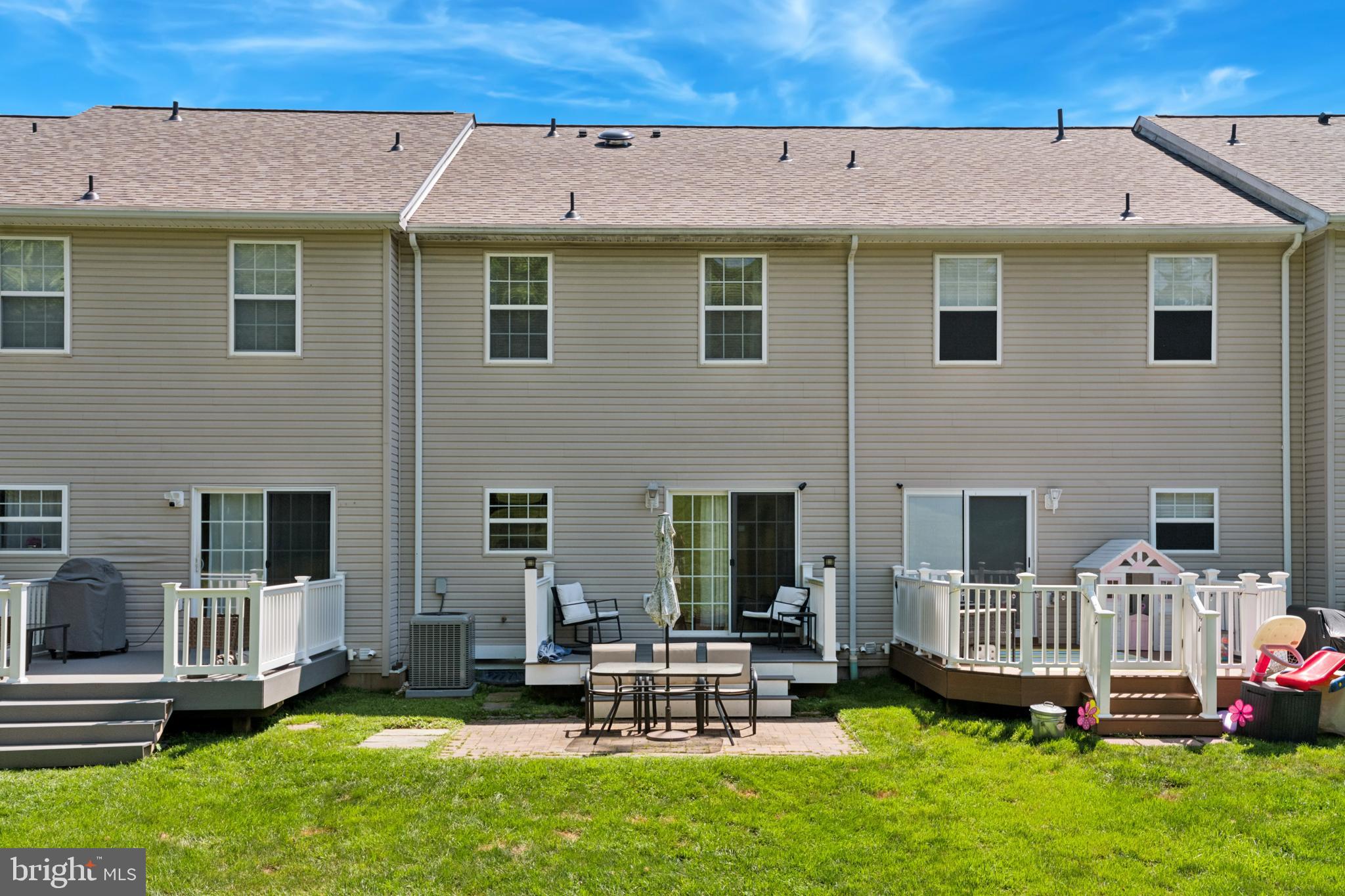 SPRING VALLEY WAY - Residential