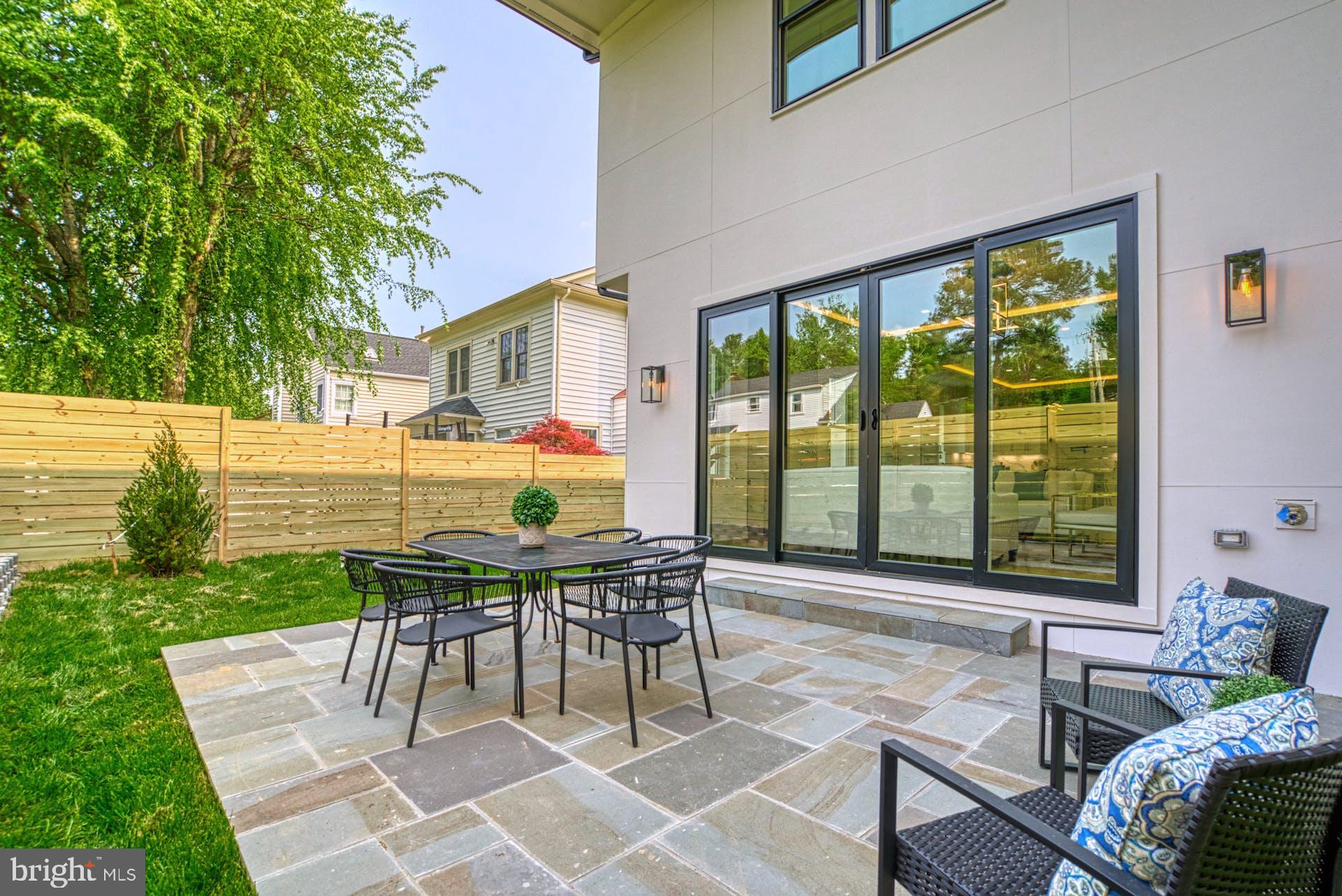 HUNTING RIDGE - Residential