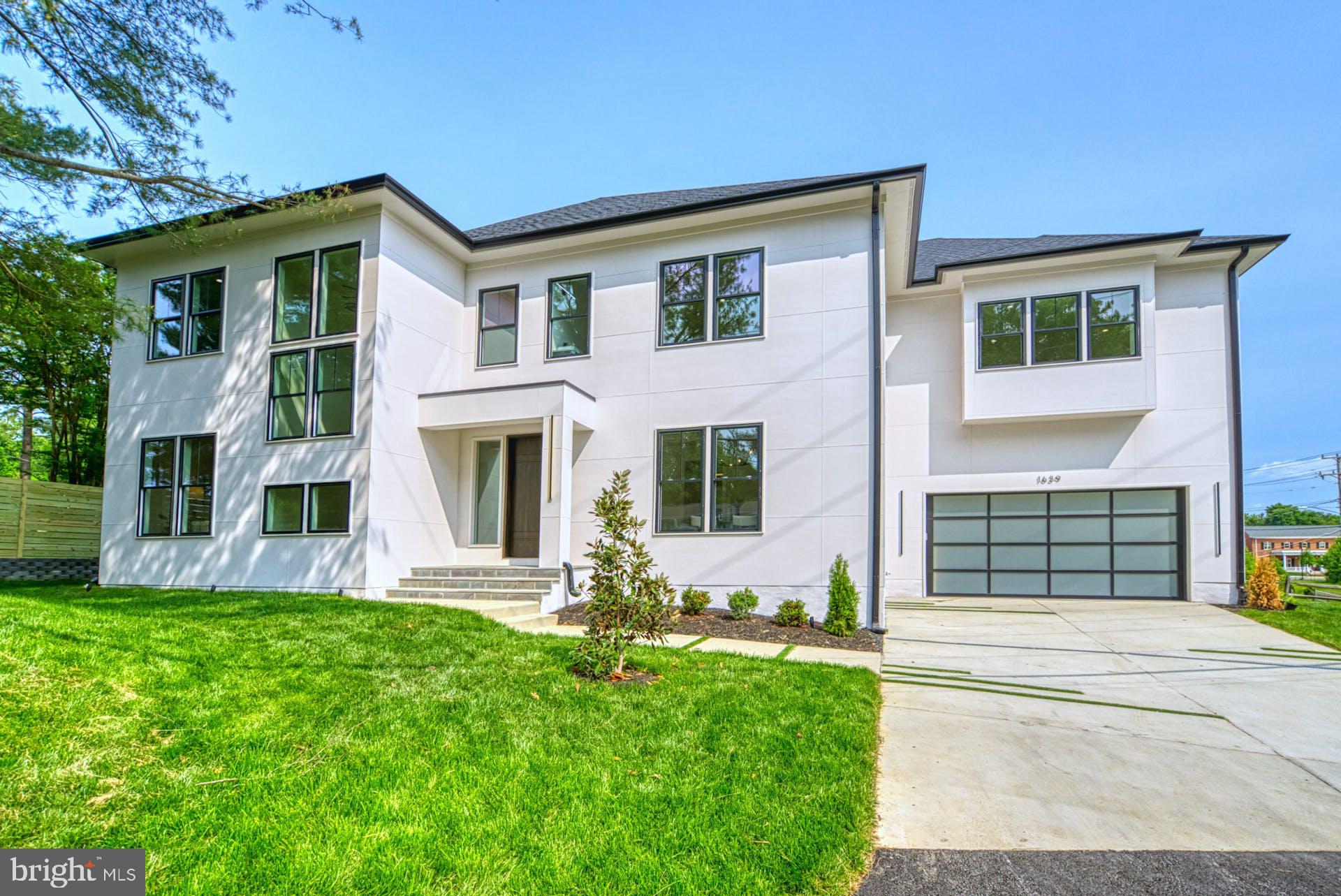 HUNTING RIDGE - Residential