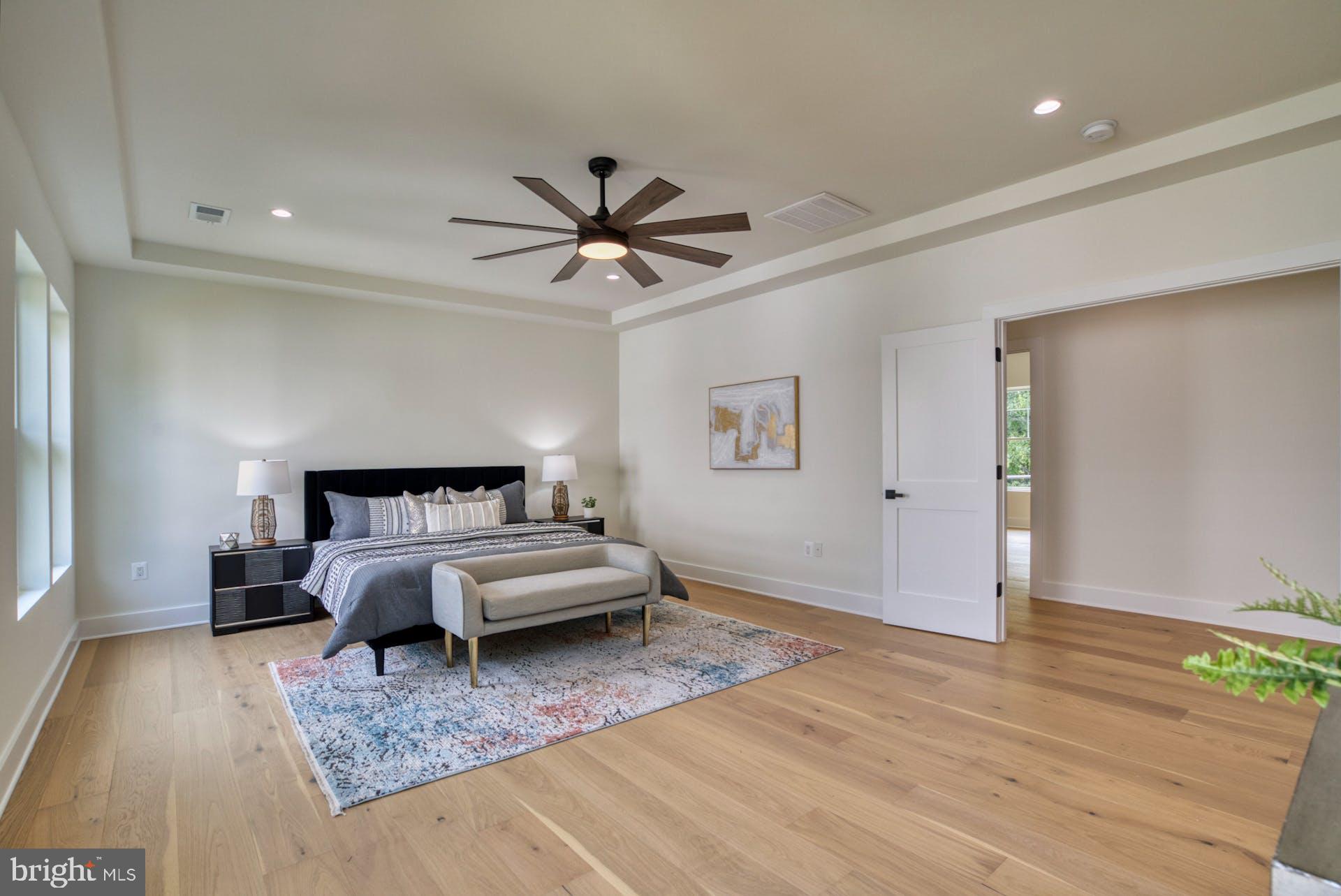 HUNTING RIDGE - Residential