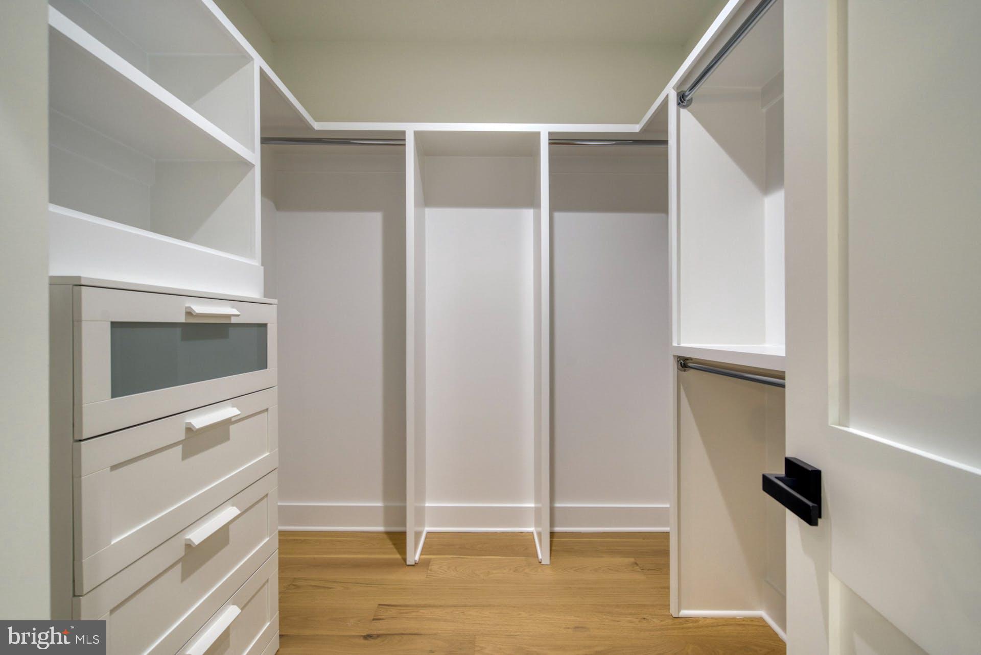 HUNTING RIDGE - Residential