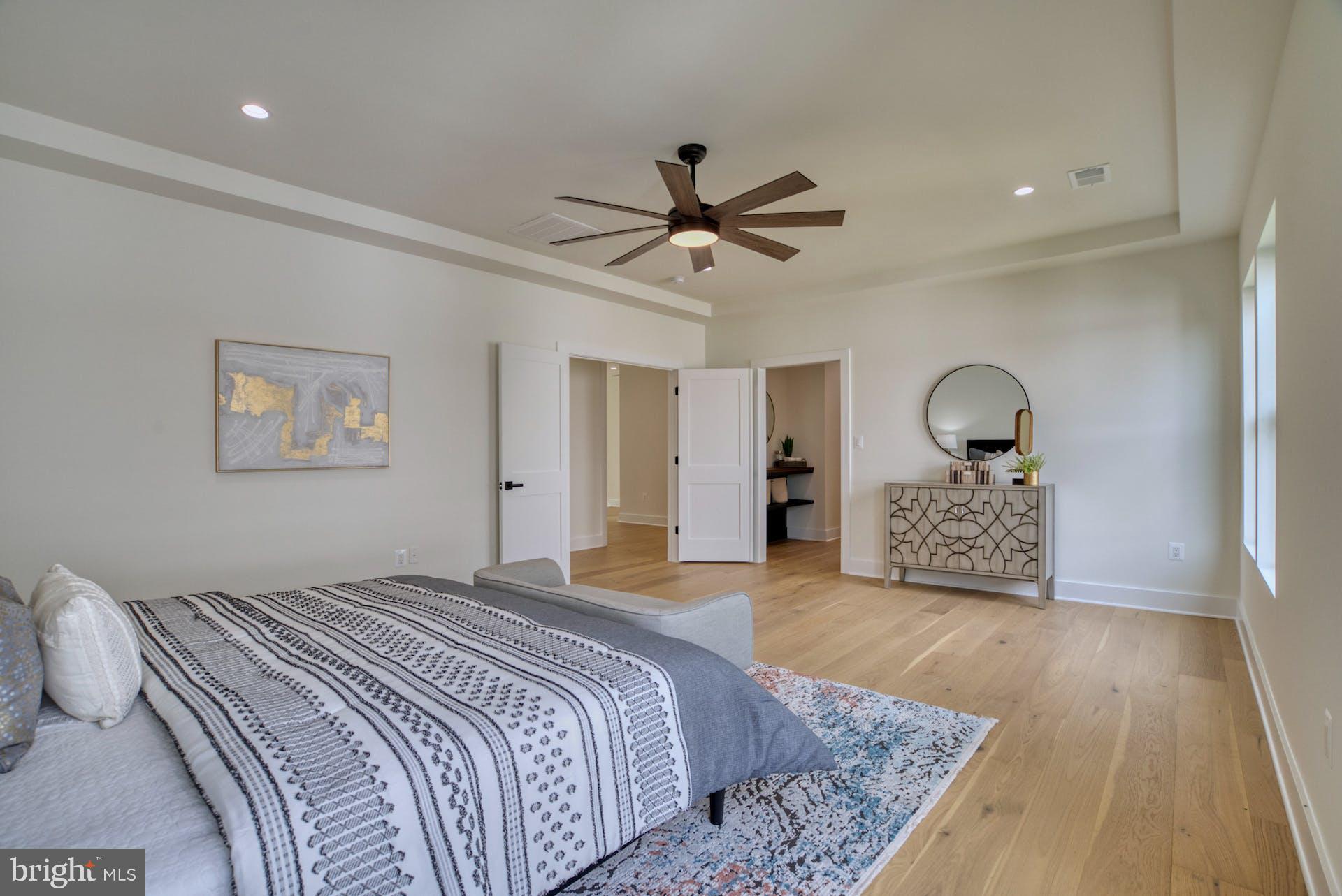 HUNTING RIDGE - Residential