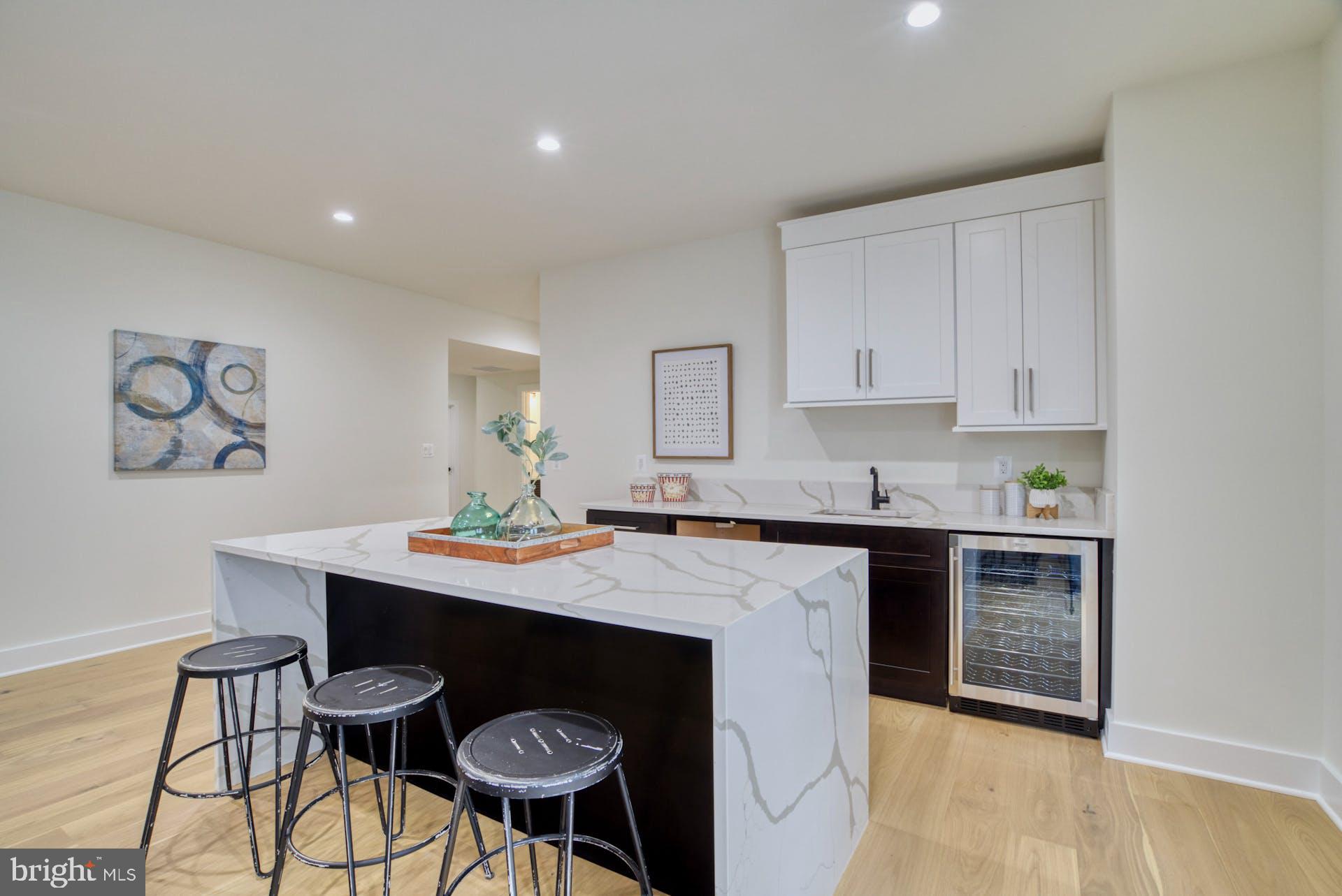 HUNTING RIDGE - Residential