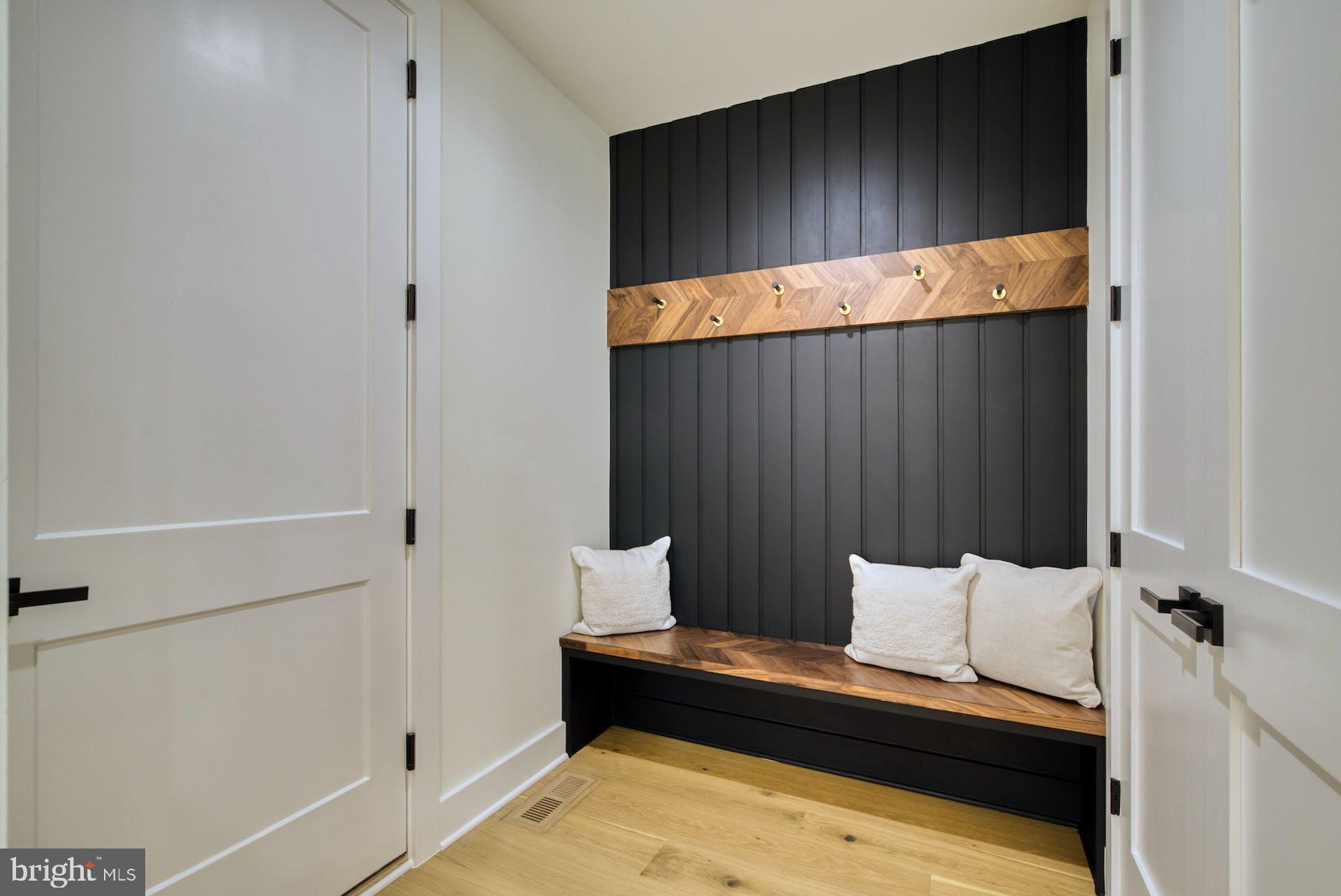 HUNTING RIDGE - Residential