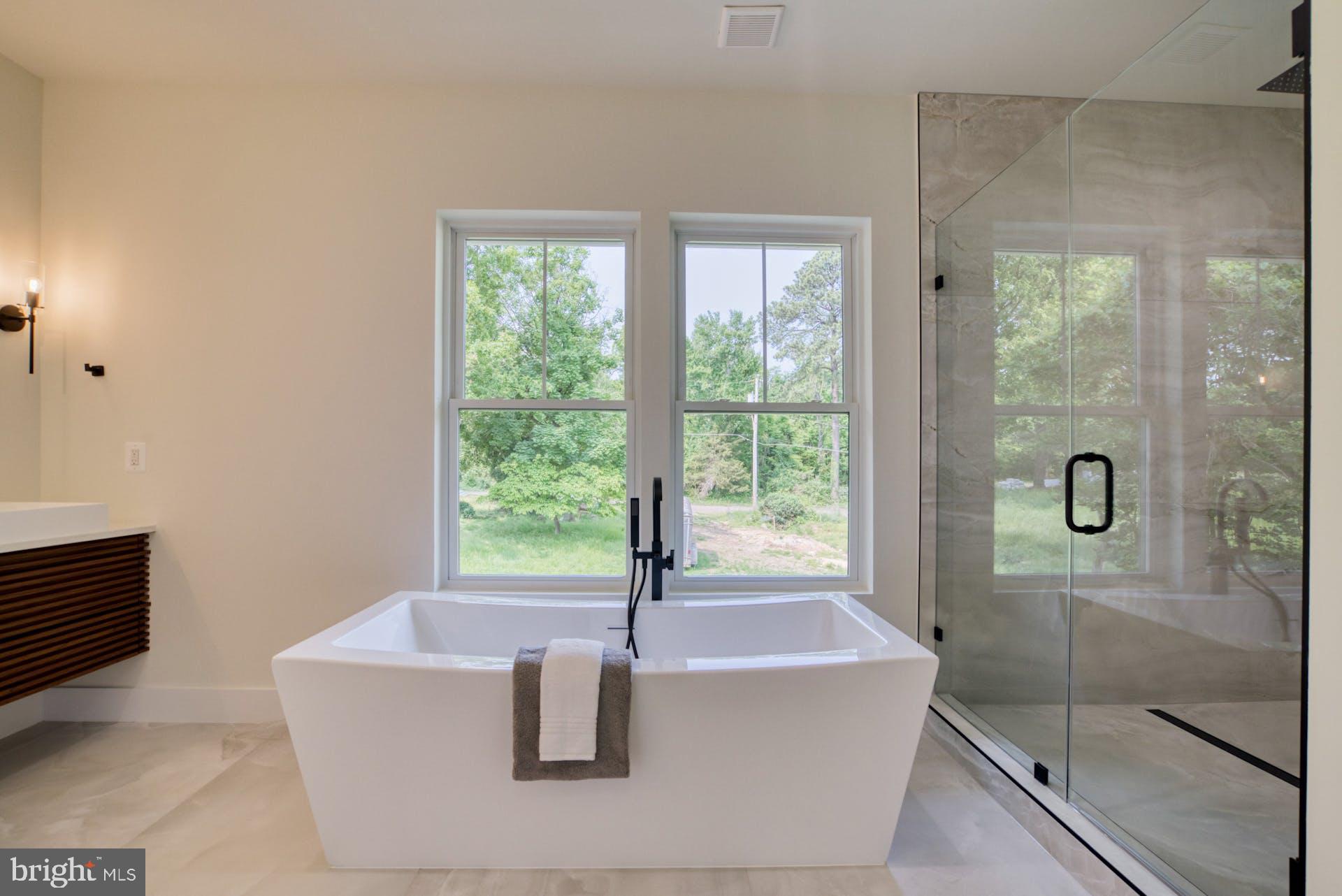 HUNTING RIDGE - Residential