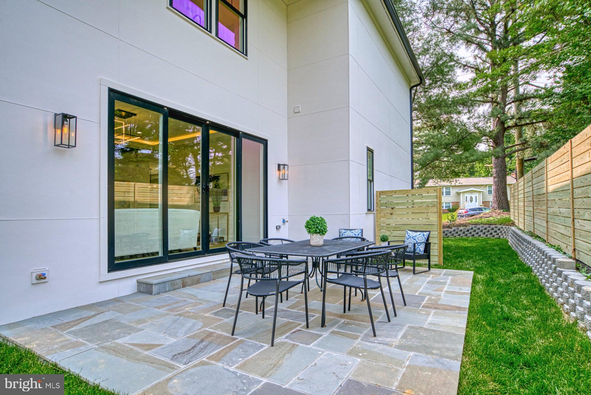 HUNTING RIDGE - Residential