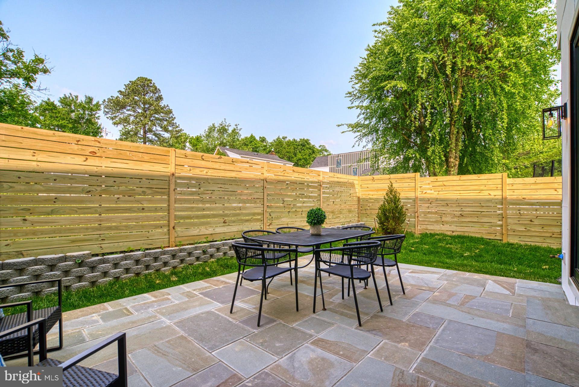 HUNTING RIDGE - Residential