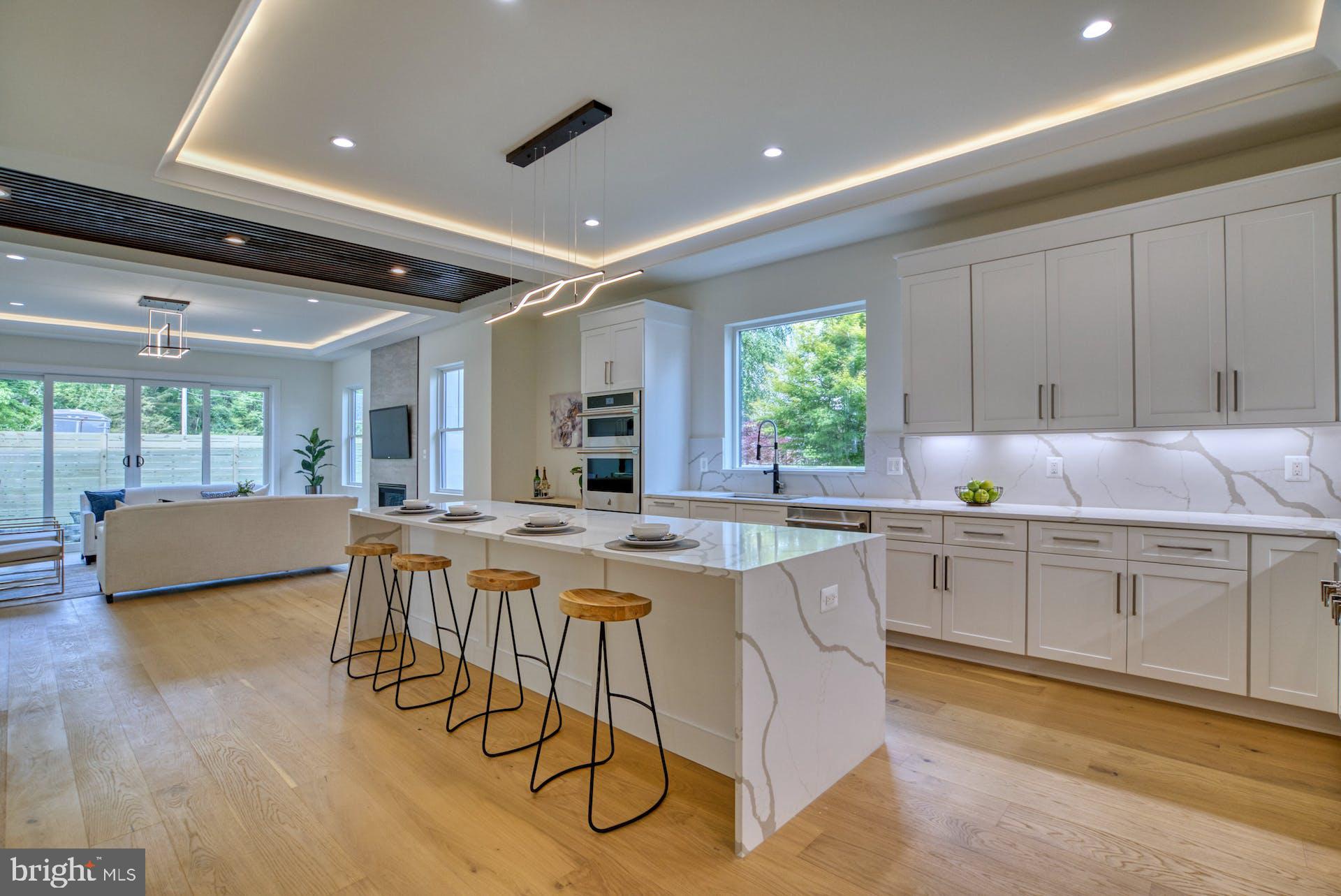 HUNTING RIDGE - Residential