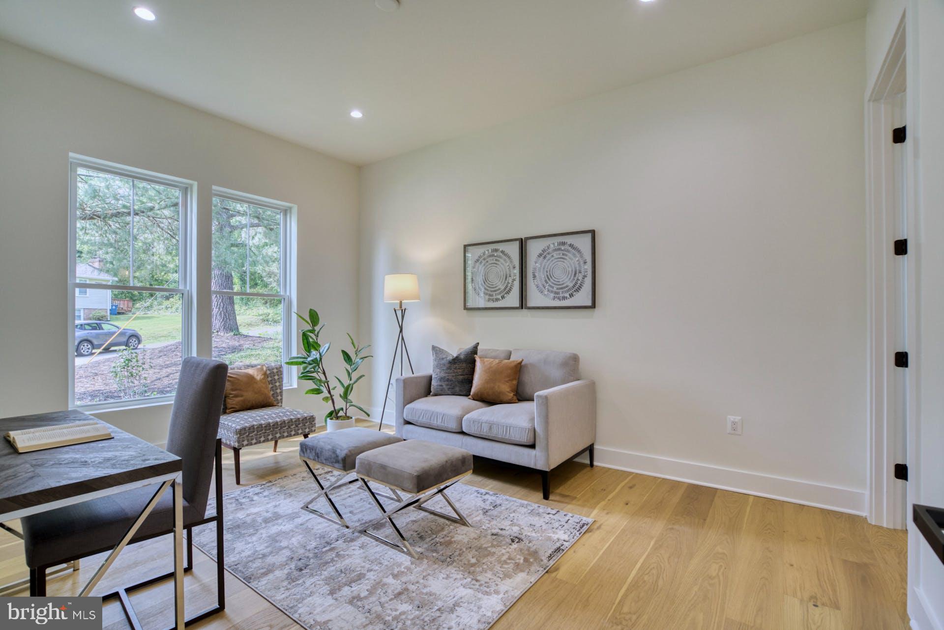 HUNTING RIDGE - Residential