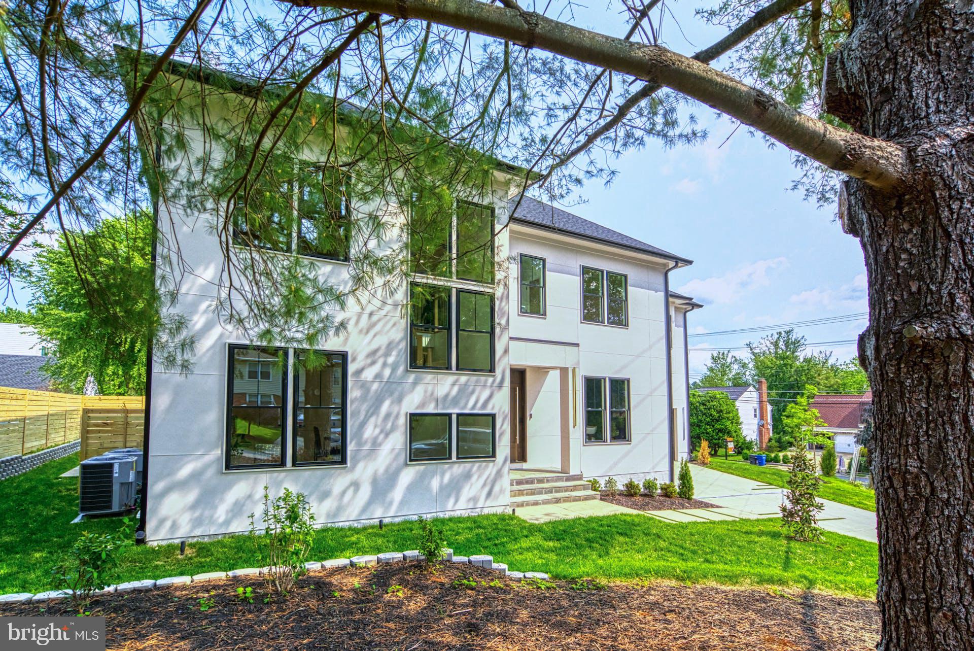 HUNTING RIDGE - Residential