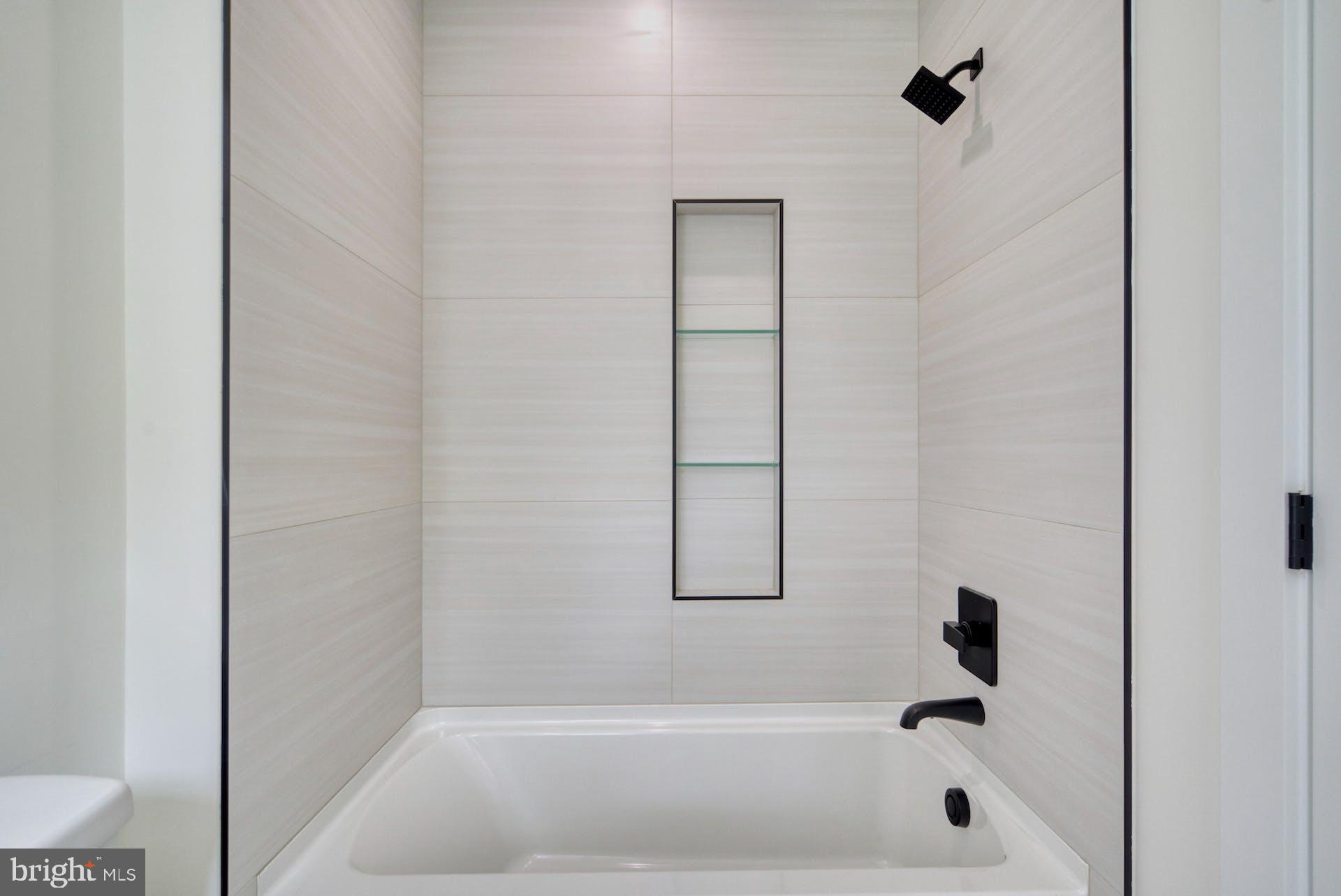 HUNTING RIDGE - Residential