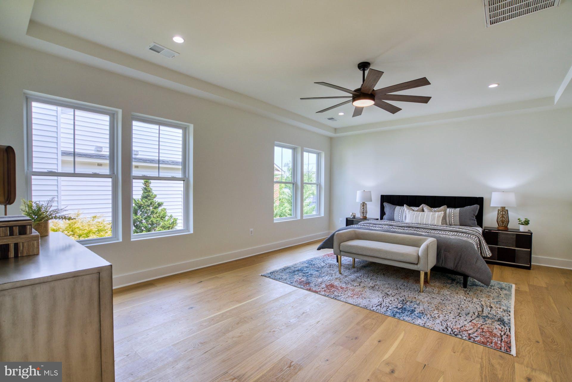 HUNTING RIDGE - Residential